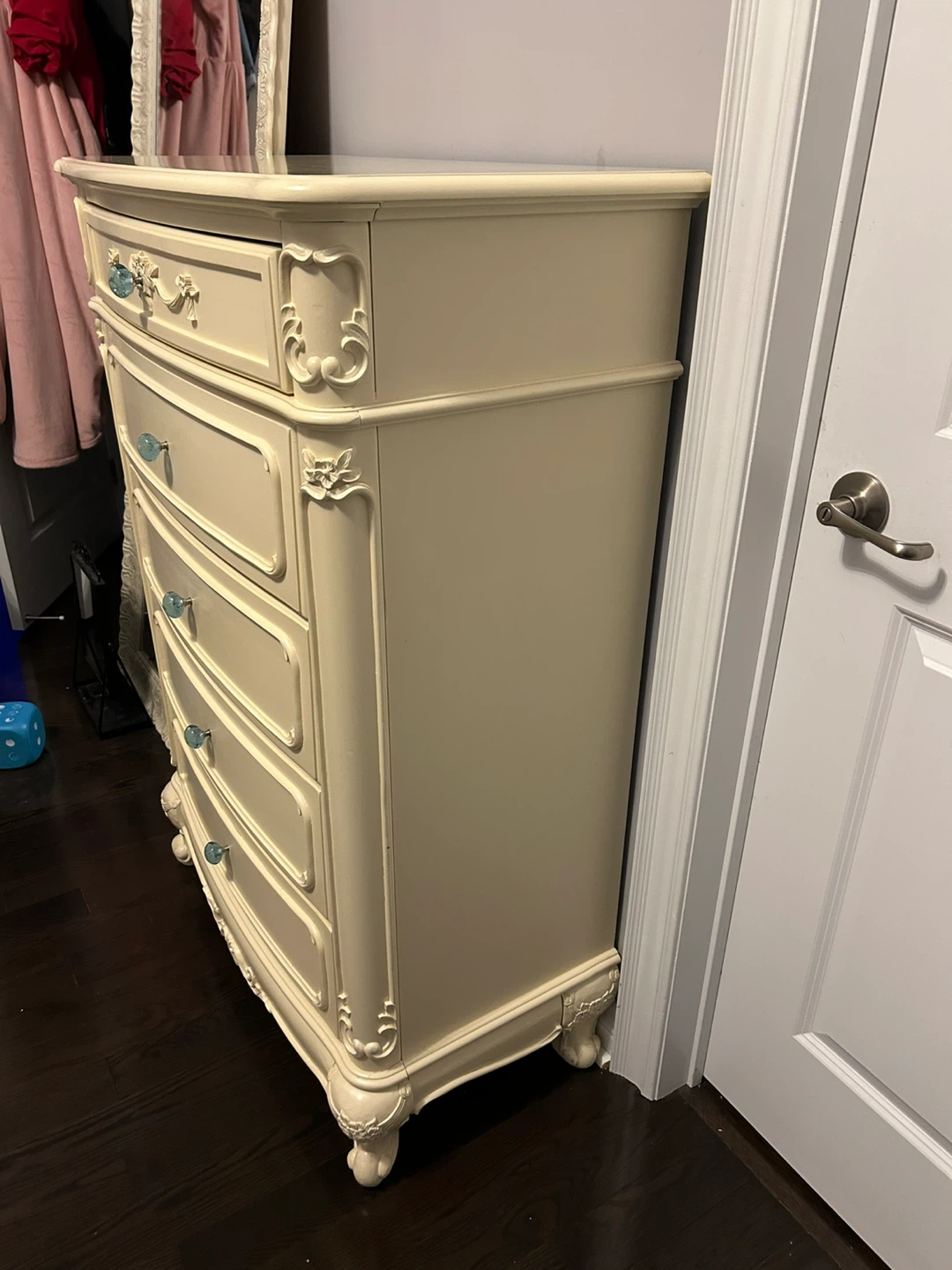 Elegant Vintage Bedroom Set – Timeless Charm(with out bed) - photo 2