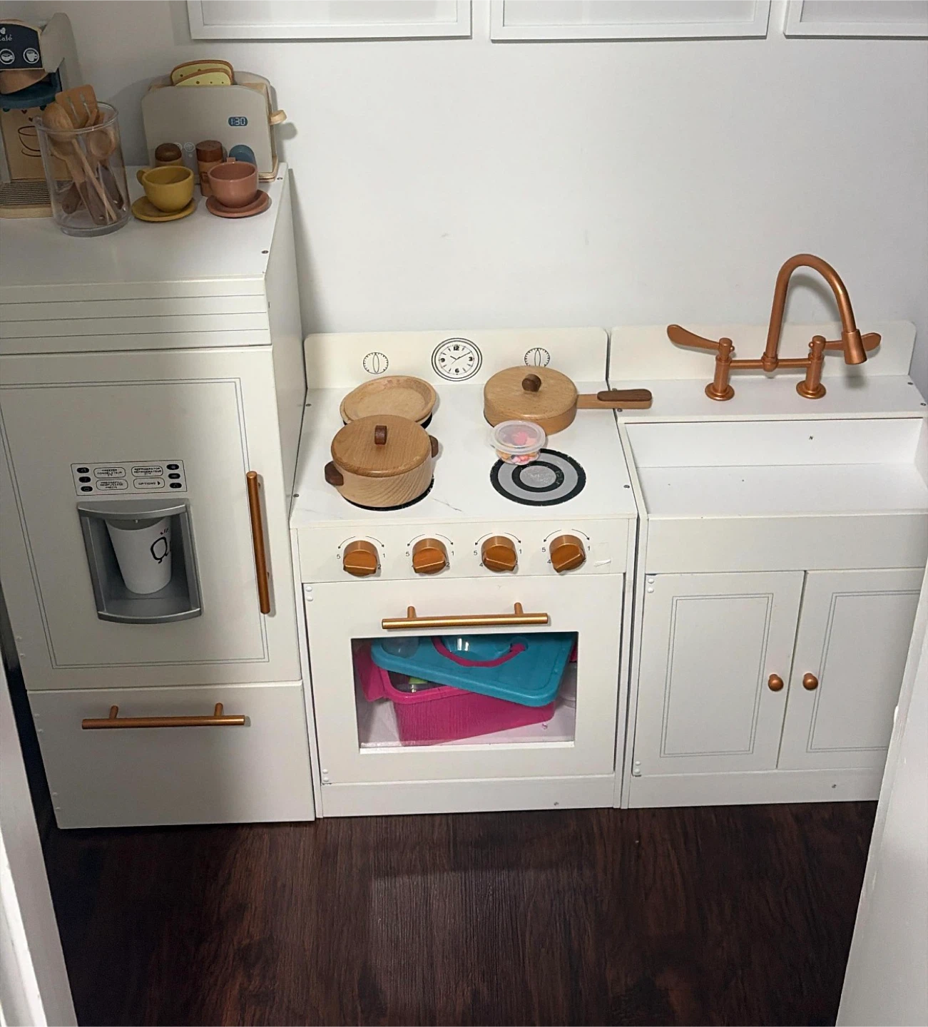 Teamson Kids Little Chef Paris Modular Play Kitchen - White/Gold - photo 2