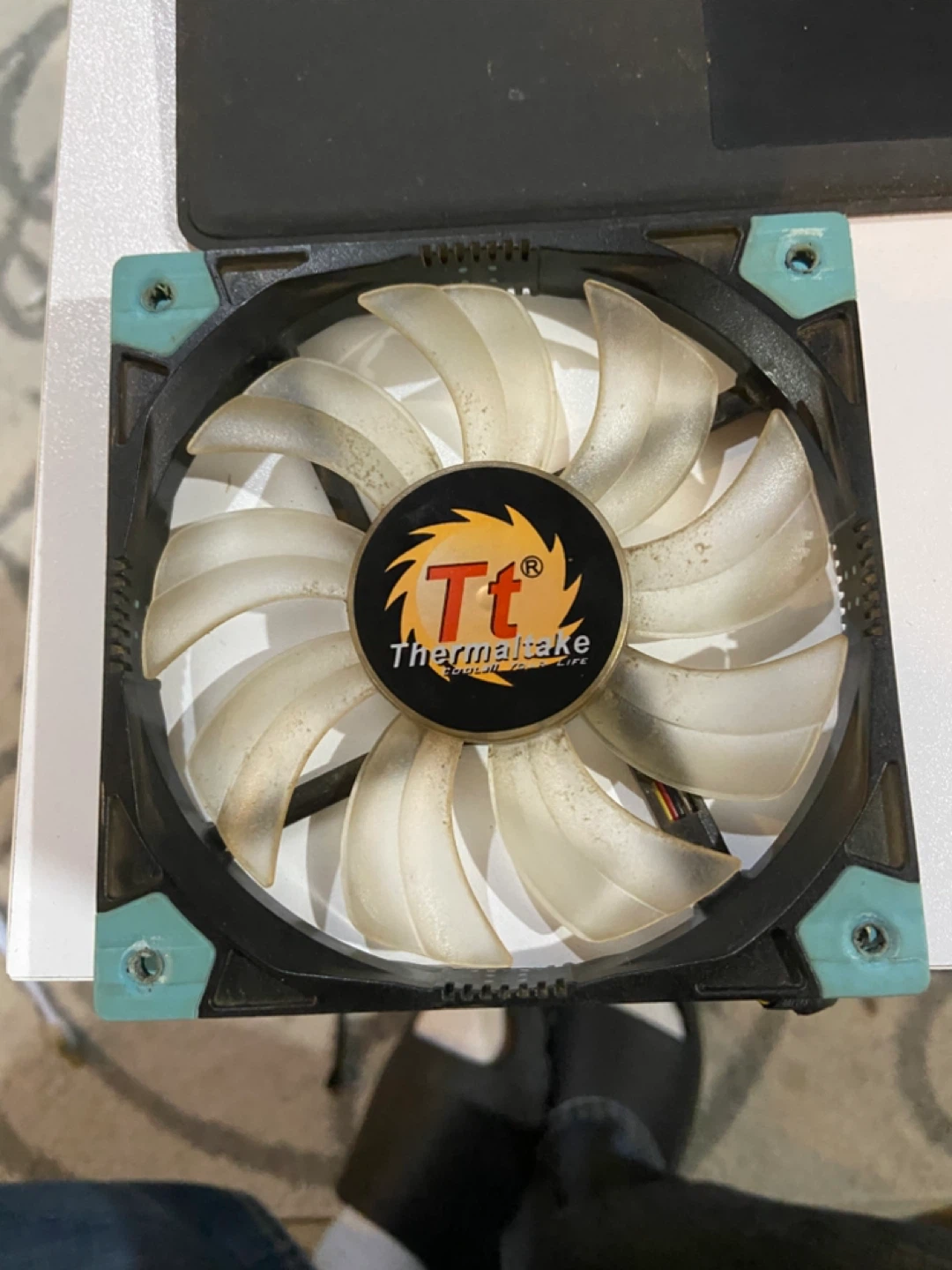 Thermaltake TT-1215 DC 12V  Fan (all. 3 for 25 )
