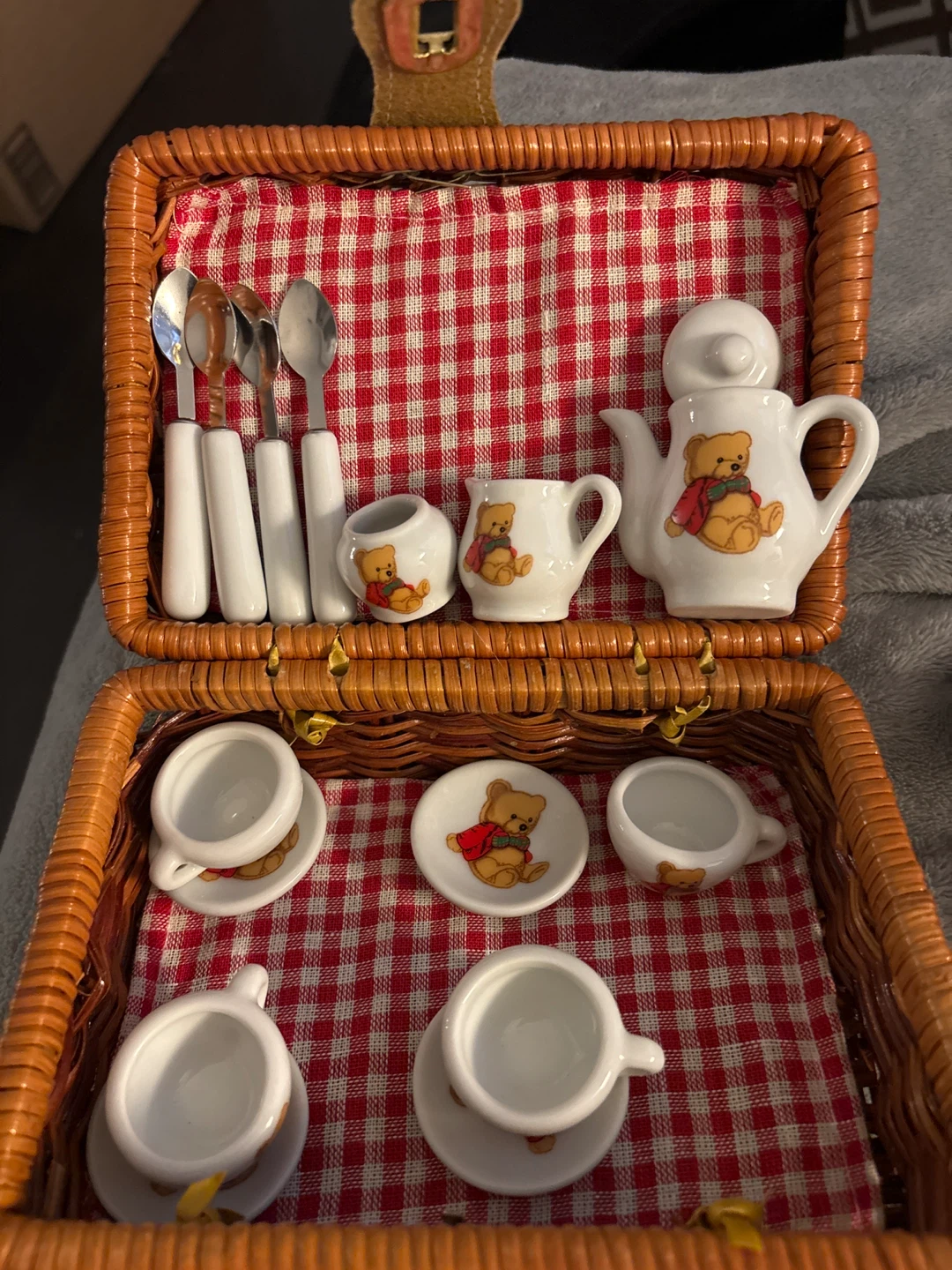 Kids Toy Picnic Basket with Ceramic Tea Set
