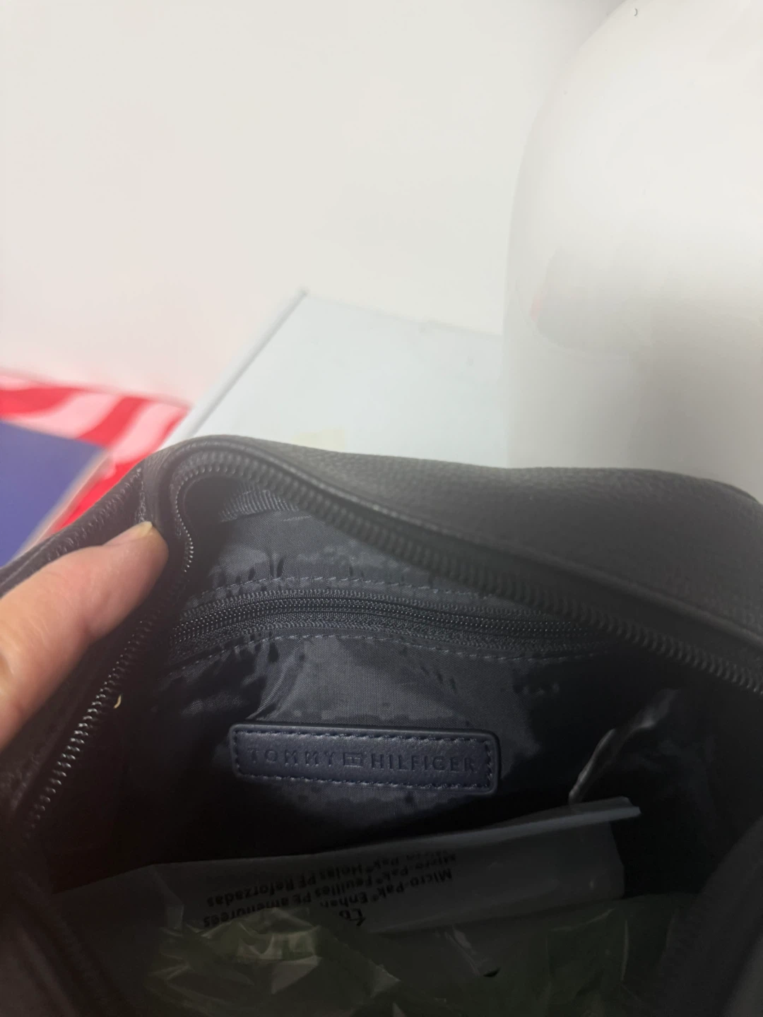 Tommy Hilfiger Black Crossbody Bag with Logo Strap - photo 5