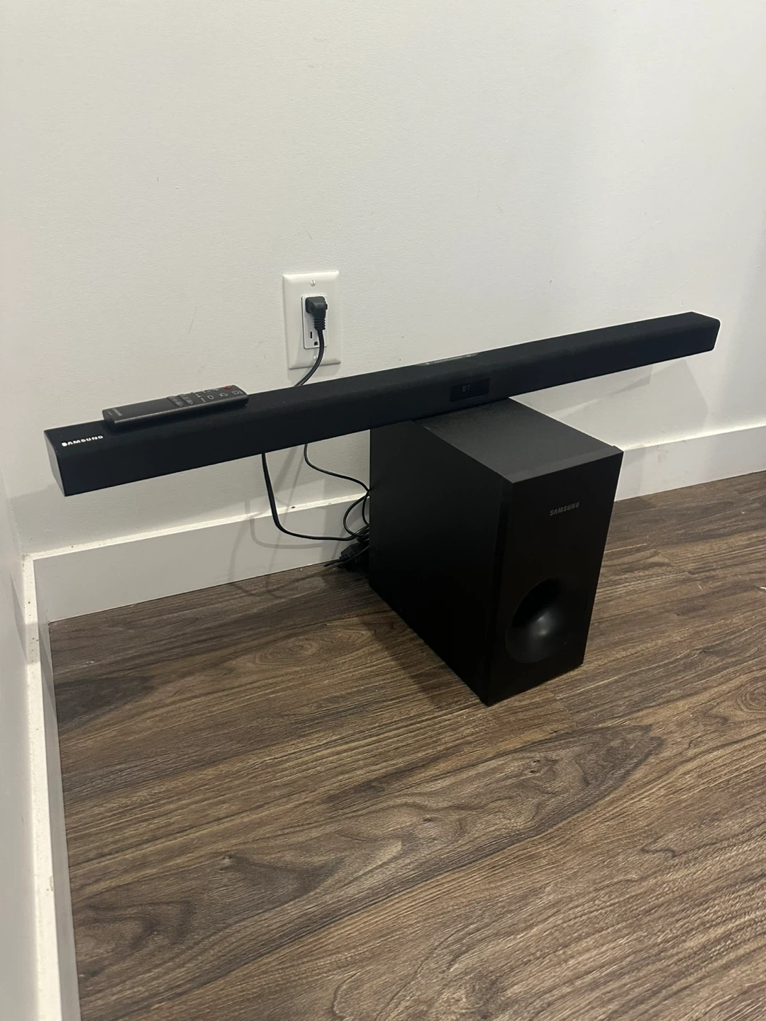 SAMSUNG SOUNDBAR COMES WITH SUBWOOFER - photo 5