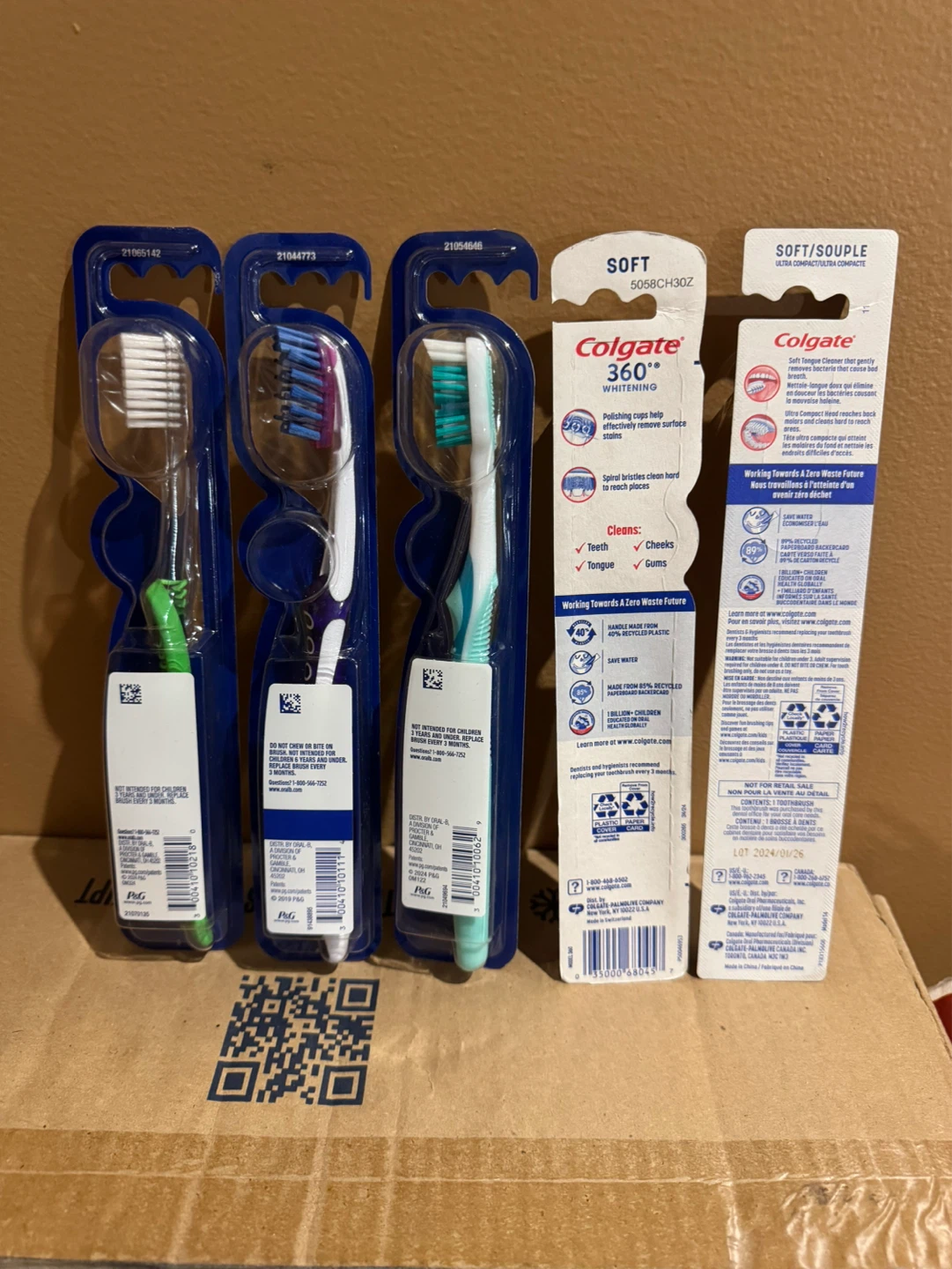Colgate & Oral-B Toothbrushes - photo 2