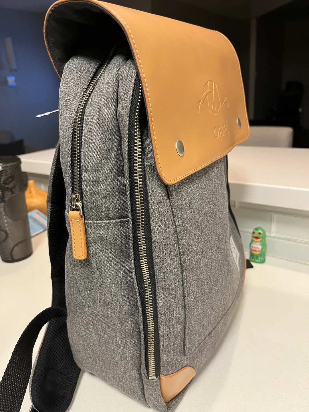 VENQUE Grey Backpack - photo 2