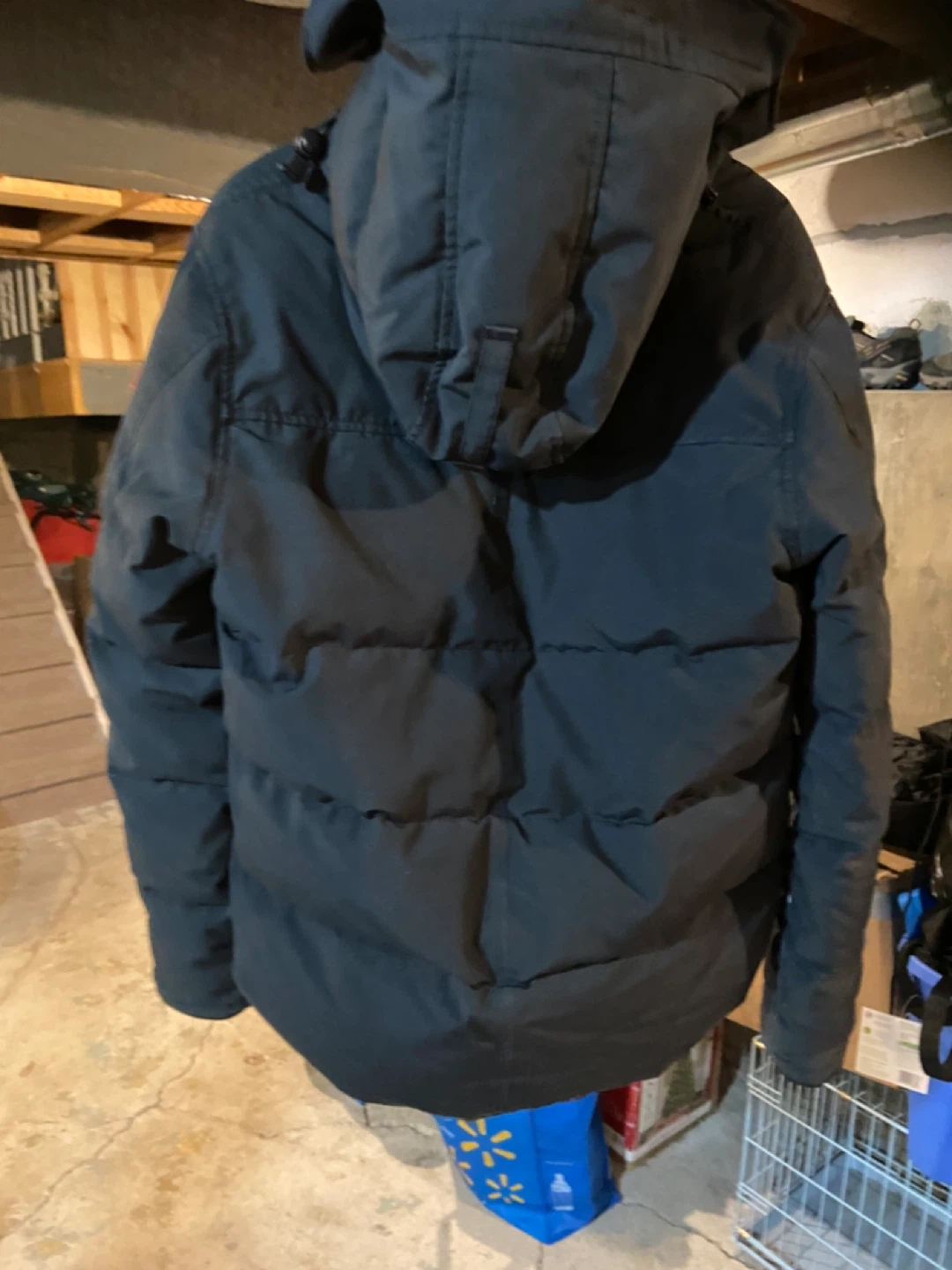 Canada Goose  (best offer takes it ) - photo 3