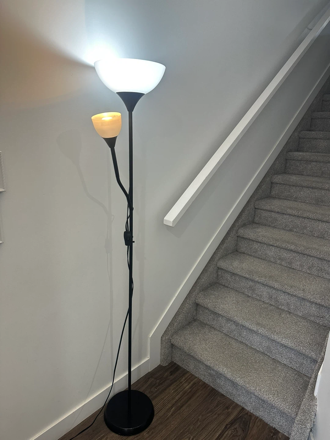 BLACK DUAL HEAD FLOOR LAMP – ADJUSTABLE & MODERN