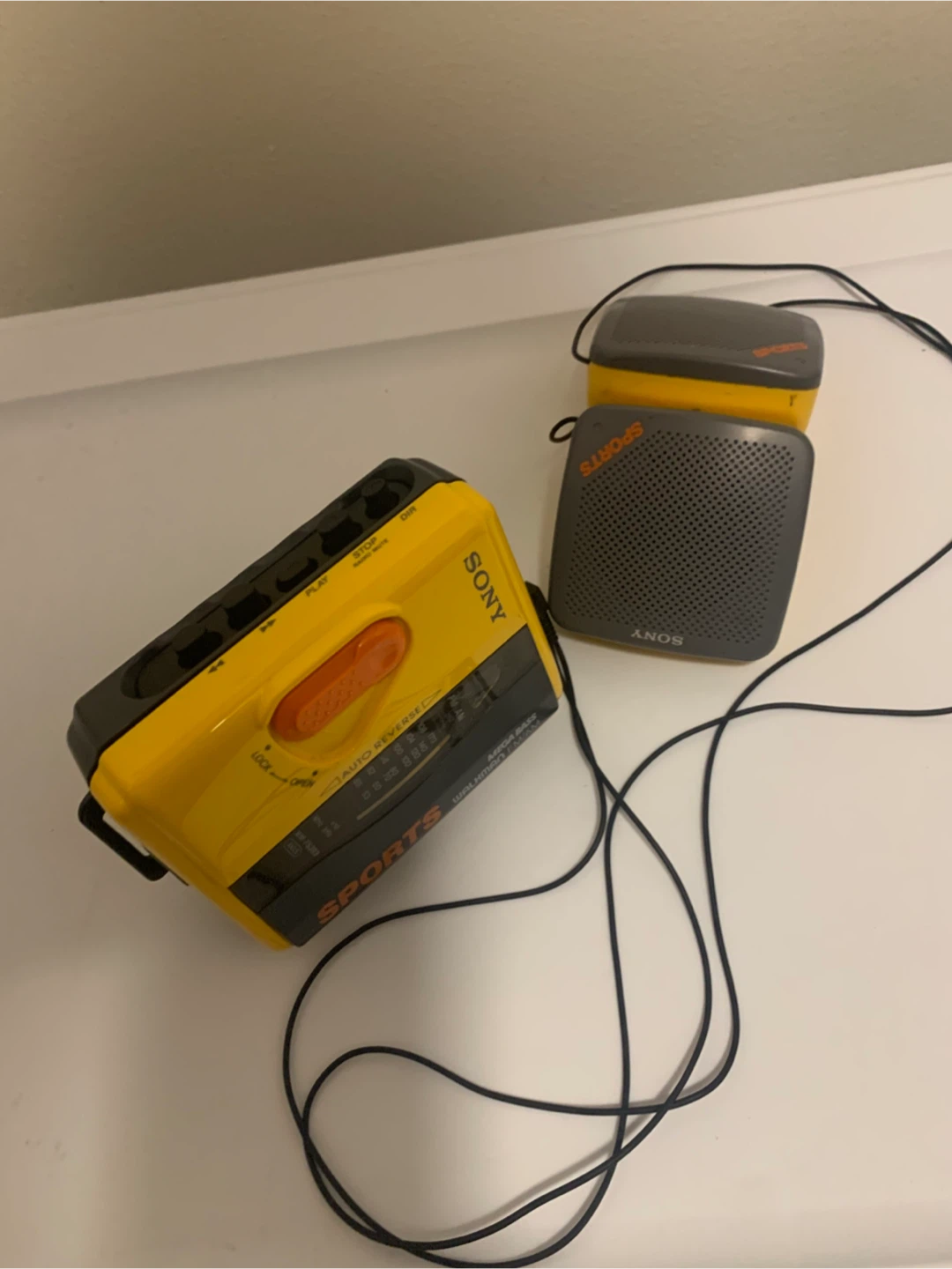 Sony yellow Sports Walkman WM-FS393 Radio Cassette player - photo 3