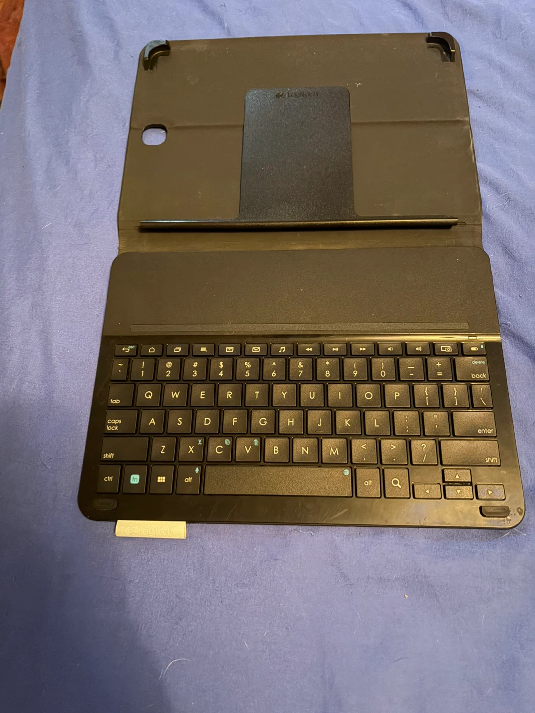 Logitech Tablet Keyboard Case - photo 2