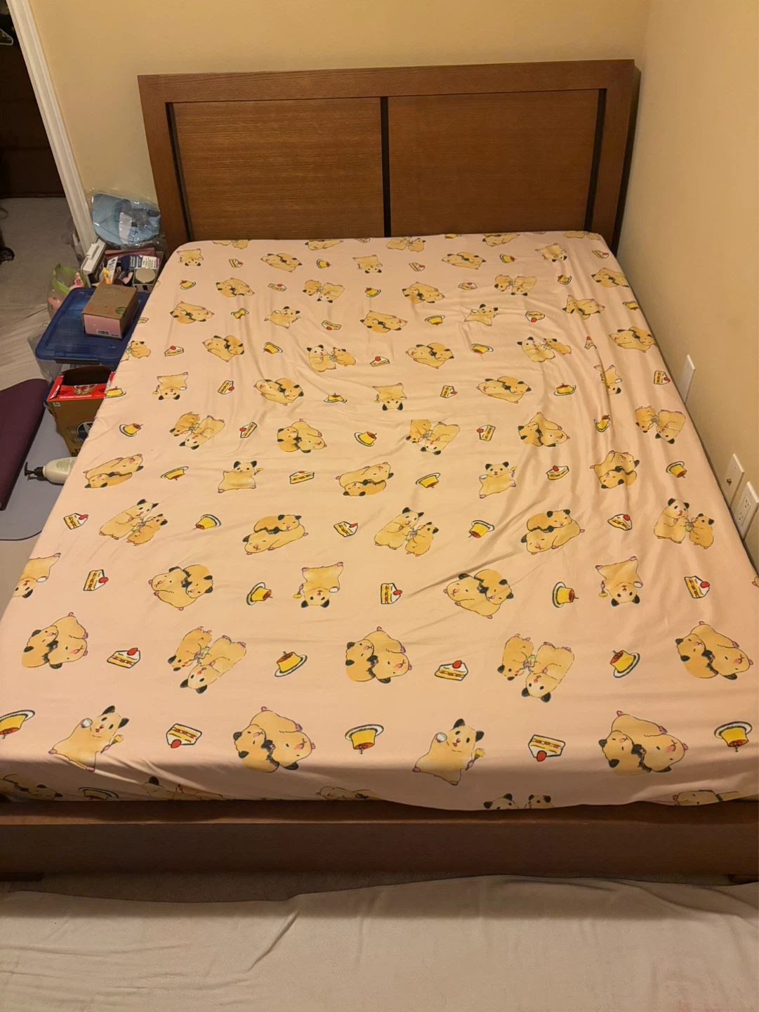 Queen size Cute Hamster & Cake Pattern Bed Sheet