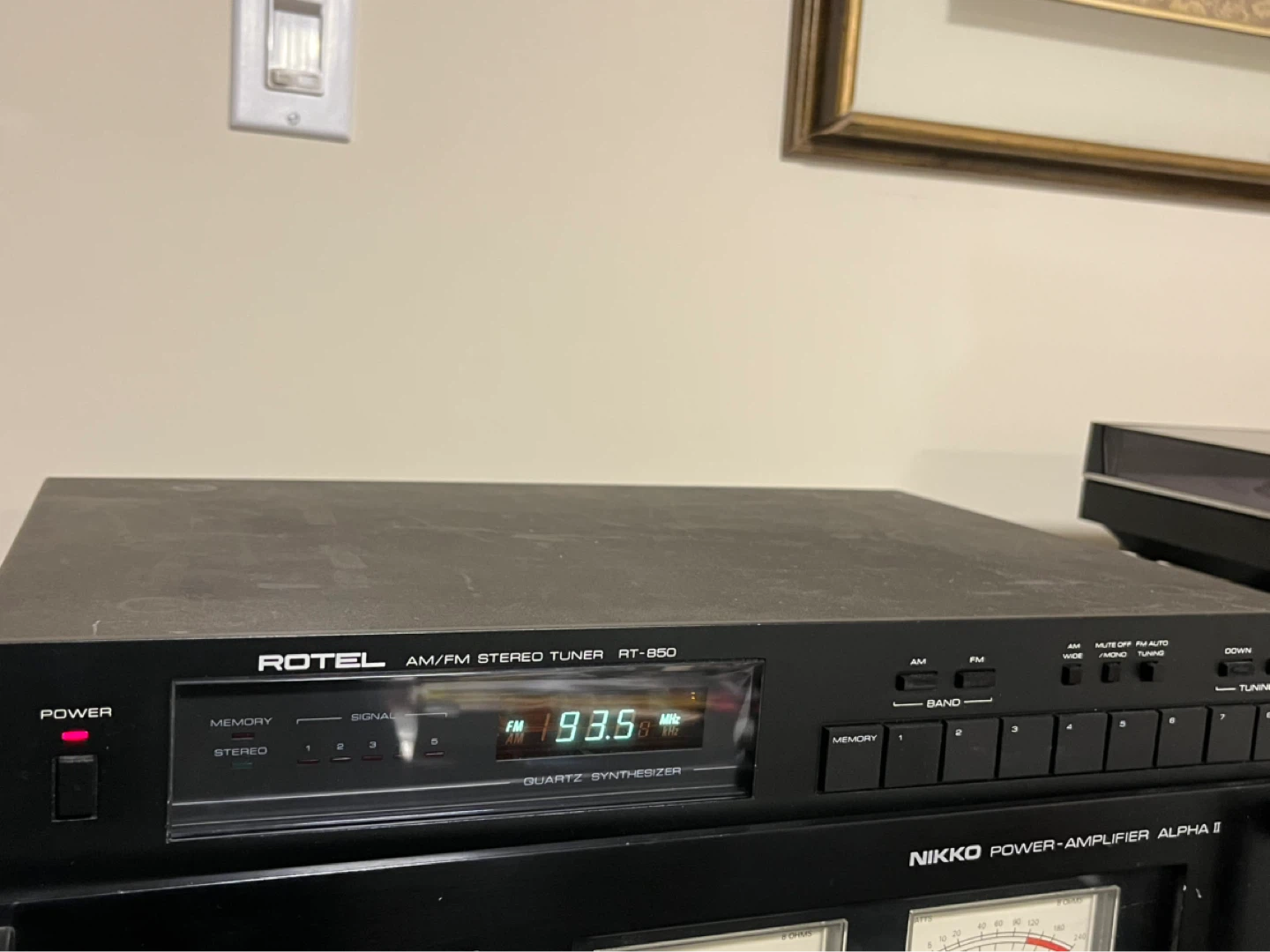 Rotel RT-850 AM/FM Stereo Tuner - photo 2