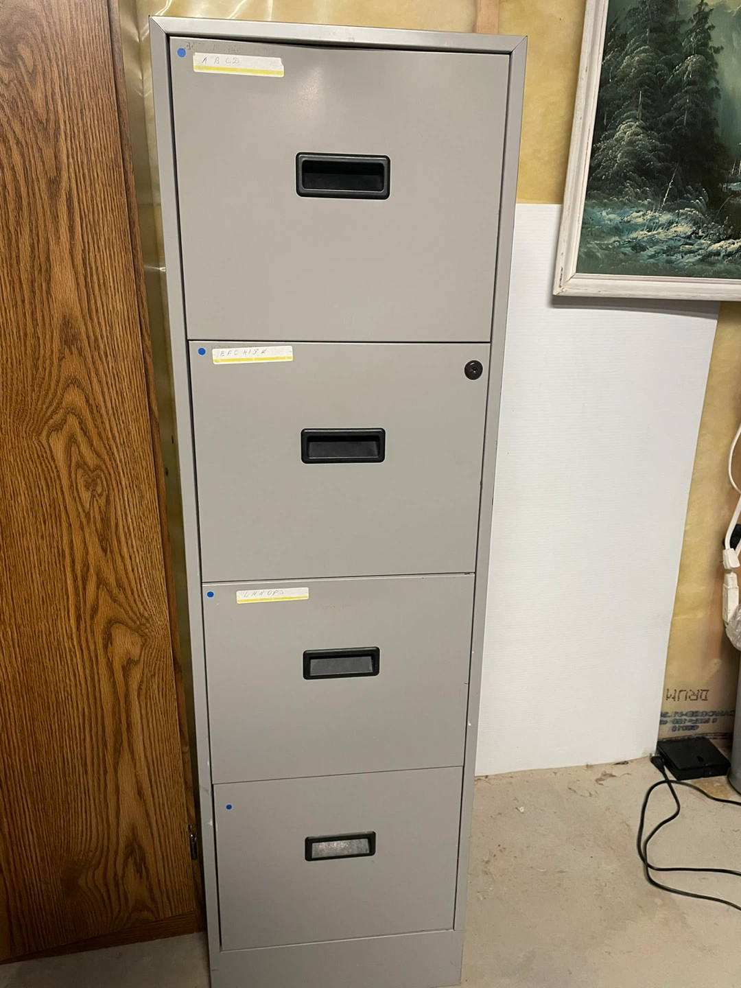 4-Drawer Filing Cabinet