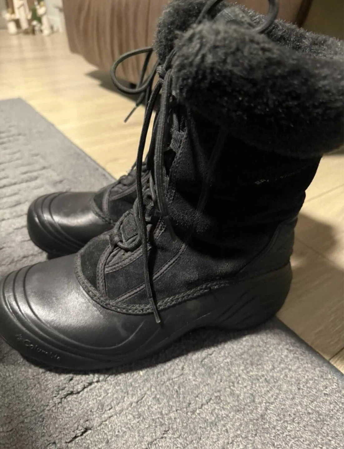 Women’s Columbia Size 9 Winter Boots - Pick Up in Alpine Park SW - photo 2