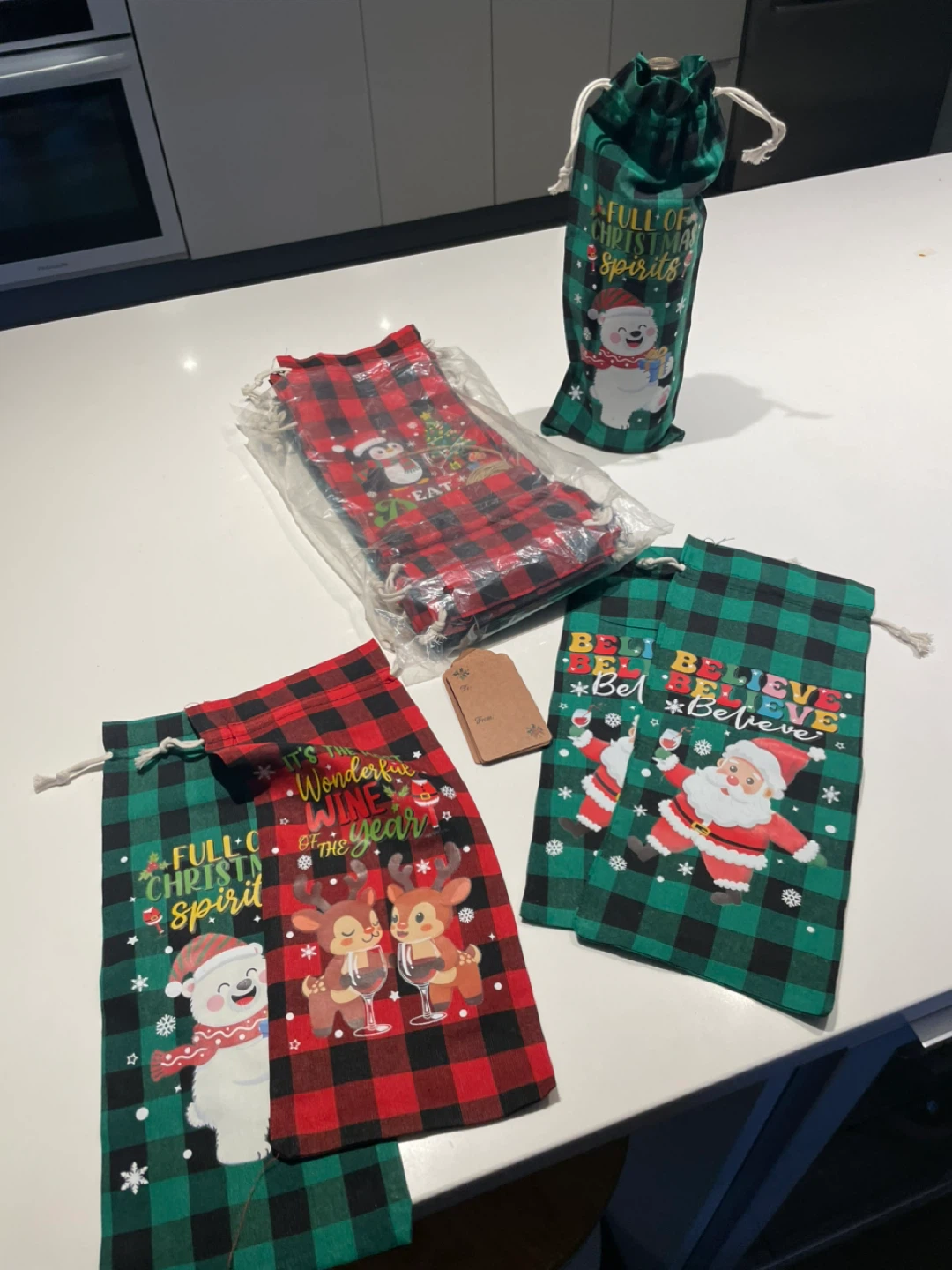 Set of 23 Christmas Wine Bags with Gift Tags - photo 2