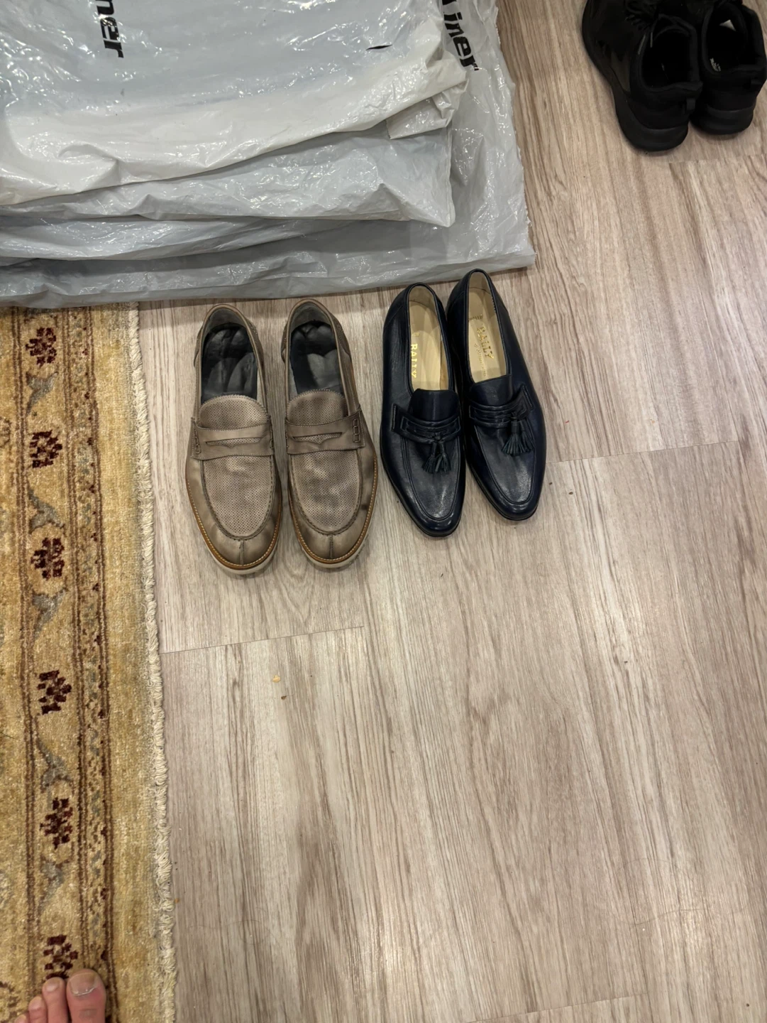 2 pairs men’s Italian shoes size 11