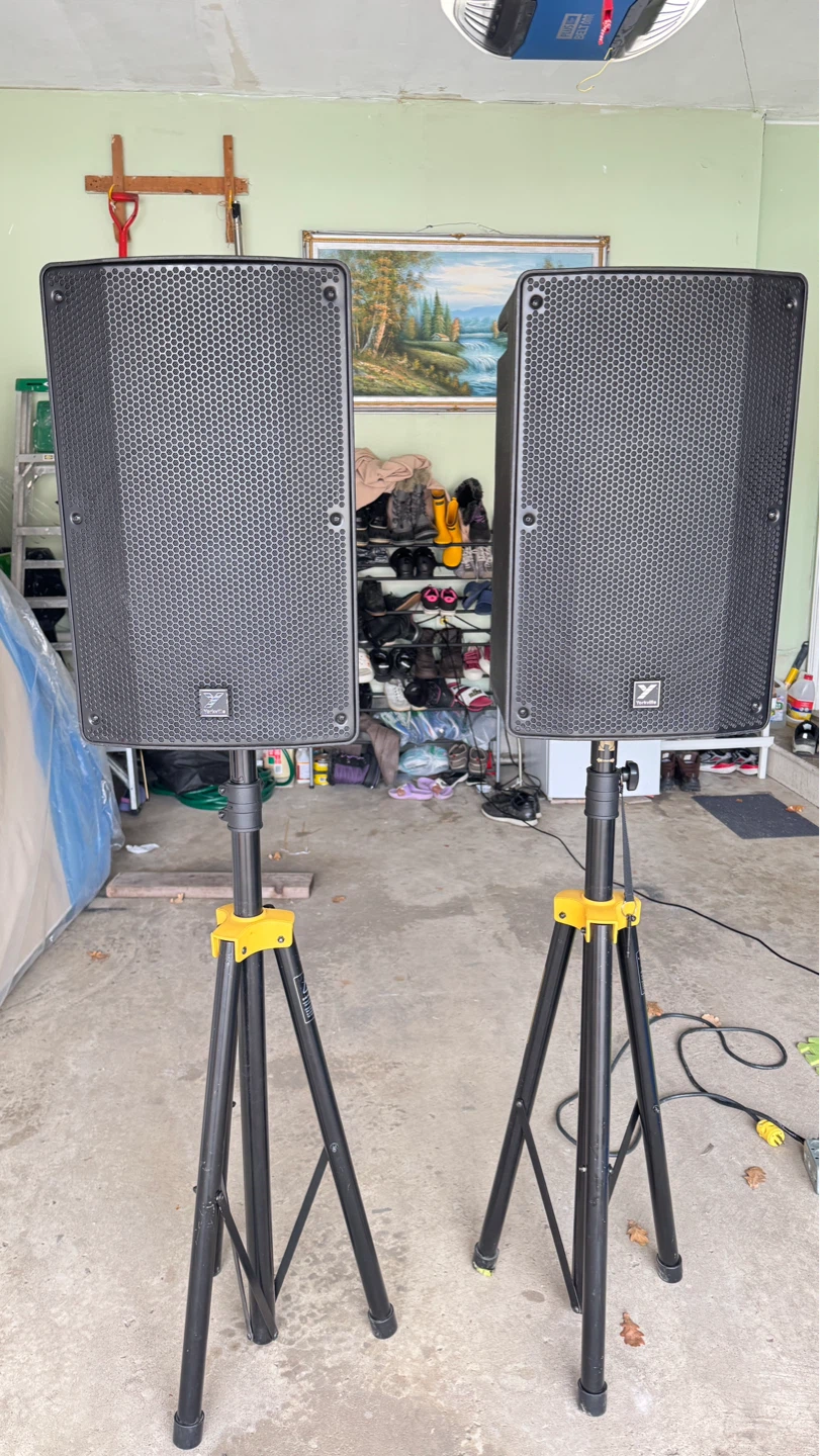 Yorkville YXL12P Powered Speakers