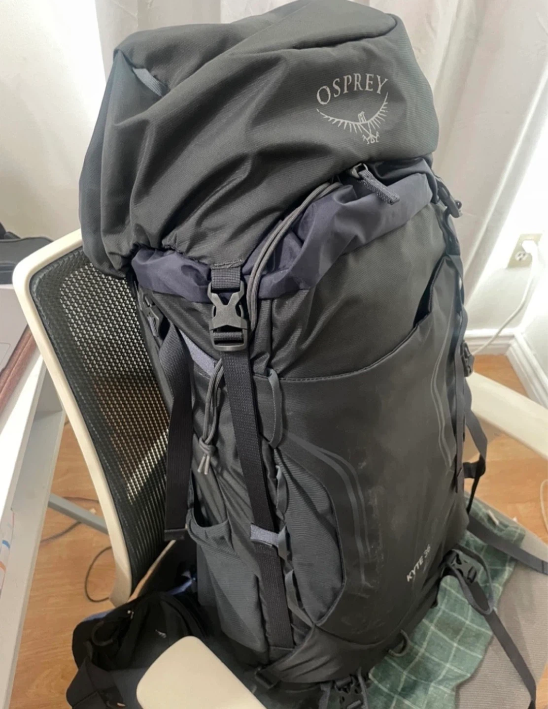 Osprey Kyte 36L Women’s Backpack (Brand New) - photo 2