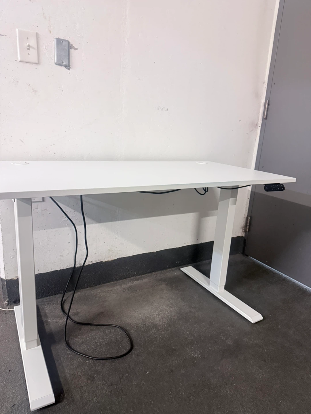 White Adjustable Standing Desk