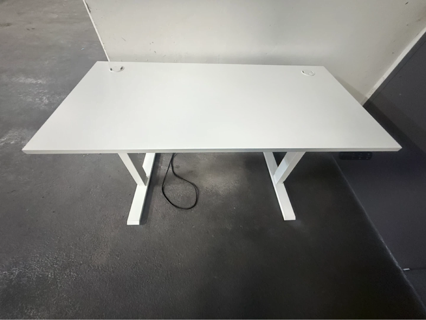 White Adjustable Standing Desk - photo 3