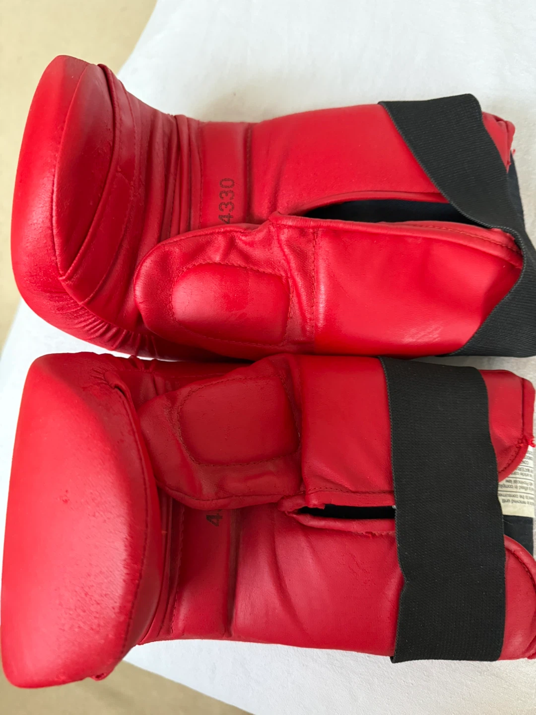 Everlast Red Training Mitts