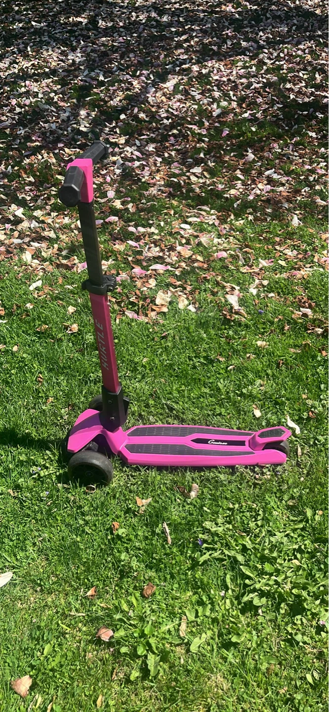Hurtle Pink 3-Wheel Scooter for Kids