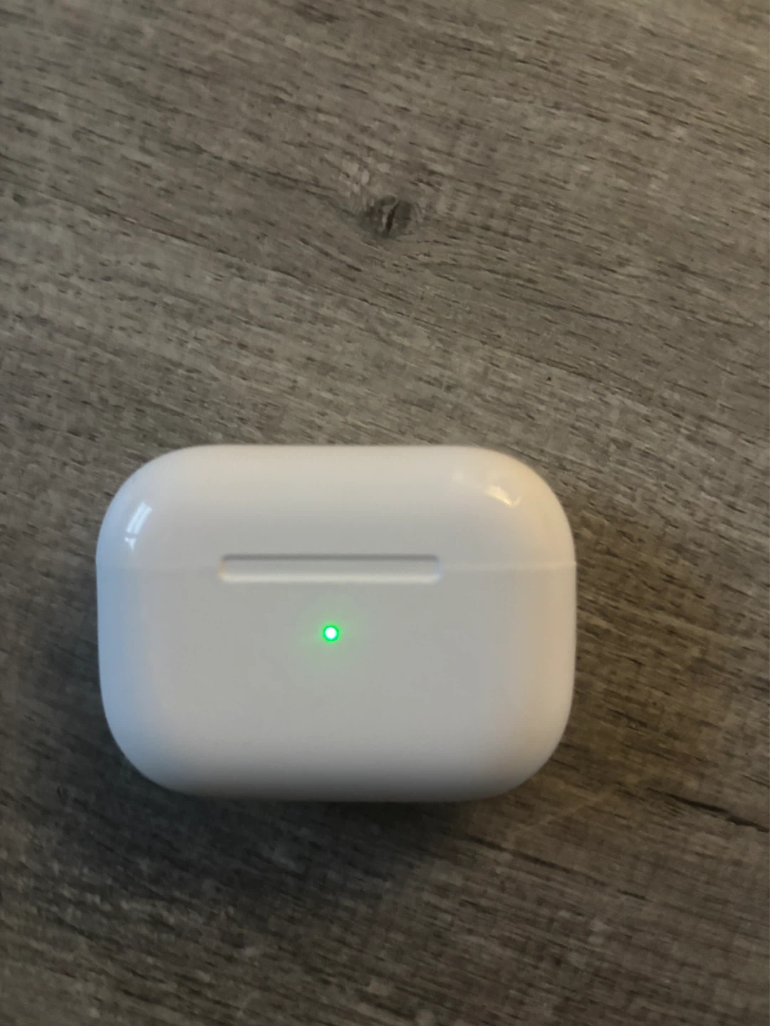 Apple AirPods Pro (2nd generation) with MagSafe Charging Case - photo 2