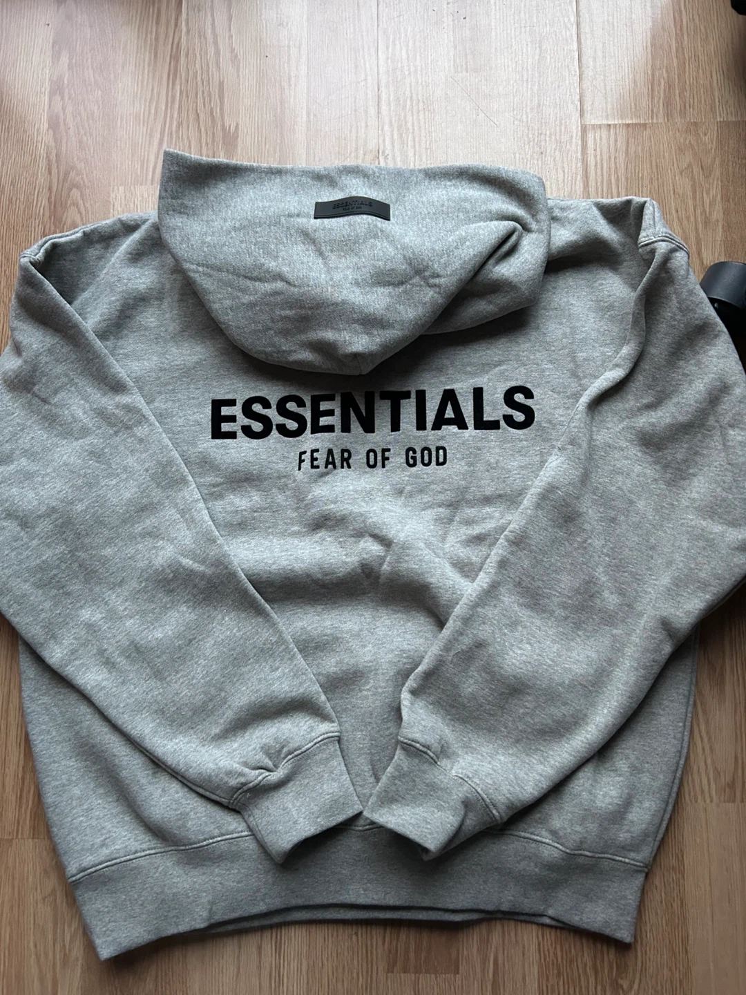 ESSENTIALS HOODIE FEAR OF GOD GRIS