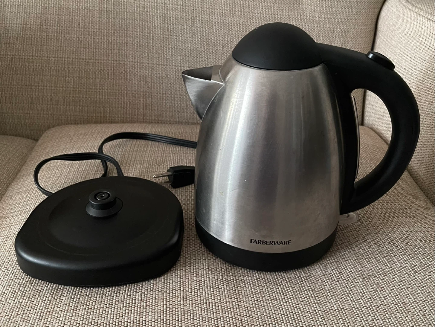 🌱 Farberware Stainless Steel Electric Kettle - 1.7L - photo 4