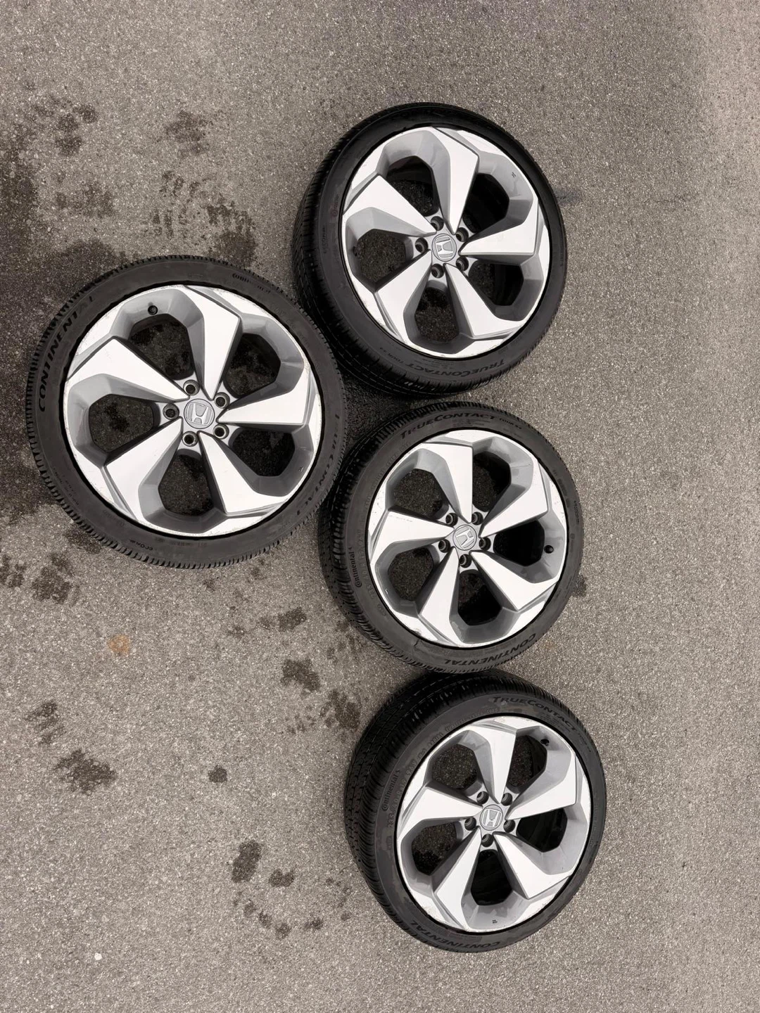 Set of 4 Honda Alloy Wheels with Continental True Contact Tires - photo 4