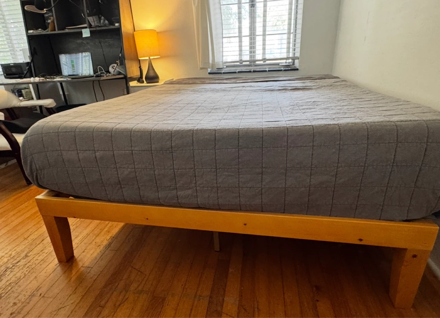 Wood Bed Frame with Queen Mattress. - photo 3