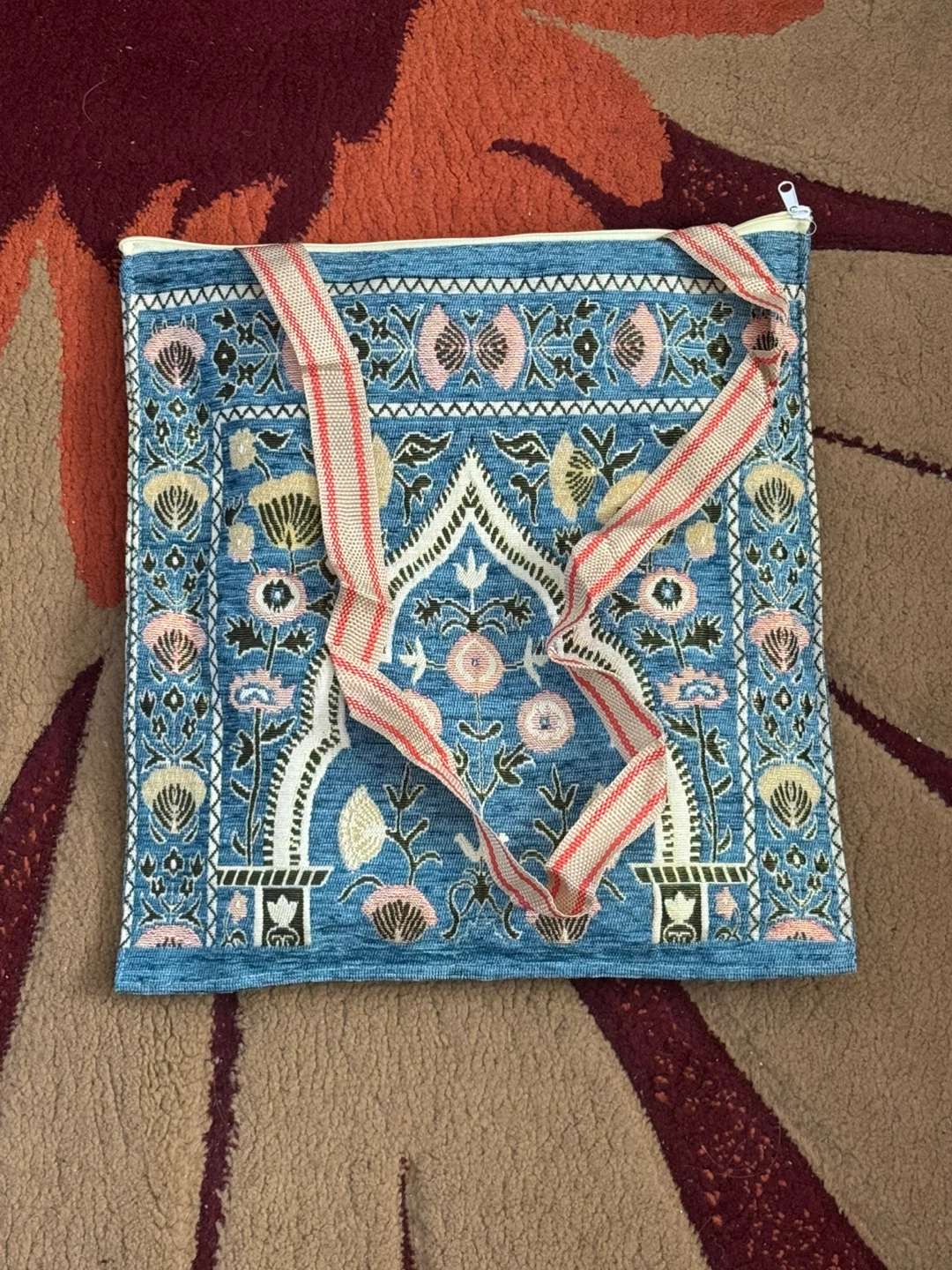 Prayer Rug and Bag Set - photo 2