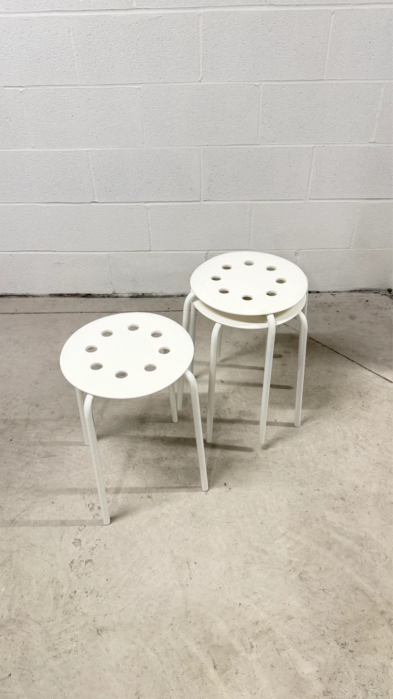 Set of 3 White Stackable Stools - photo 2