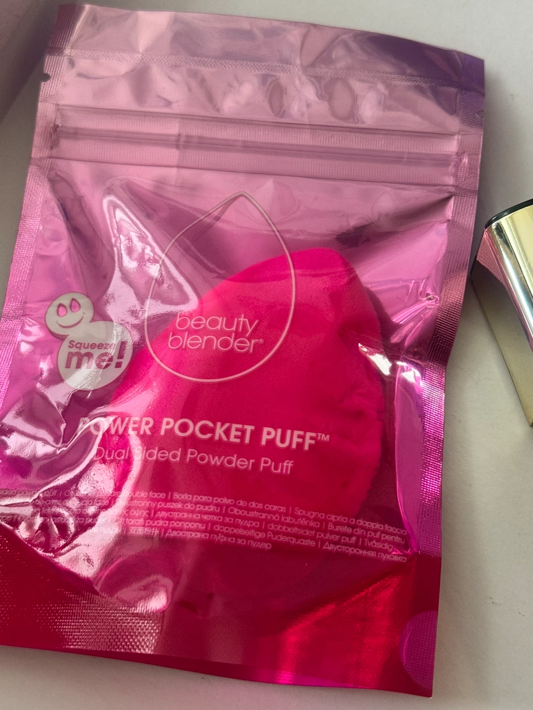 Beautyblender Power Pocket Puff Dual Sided Powder Puff