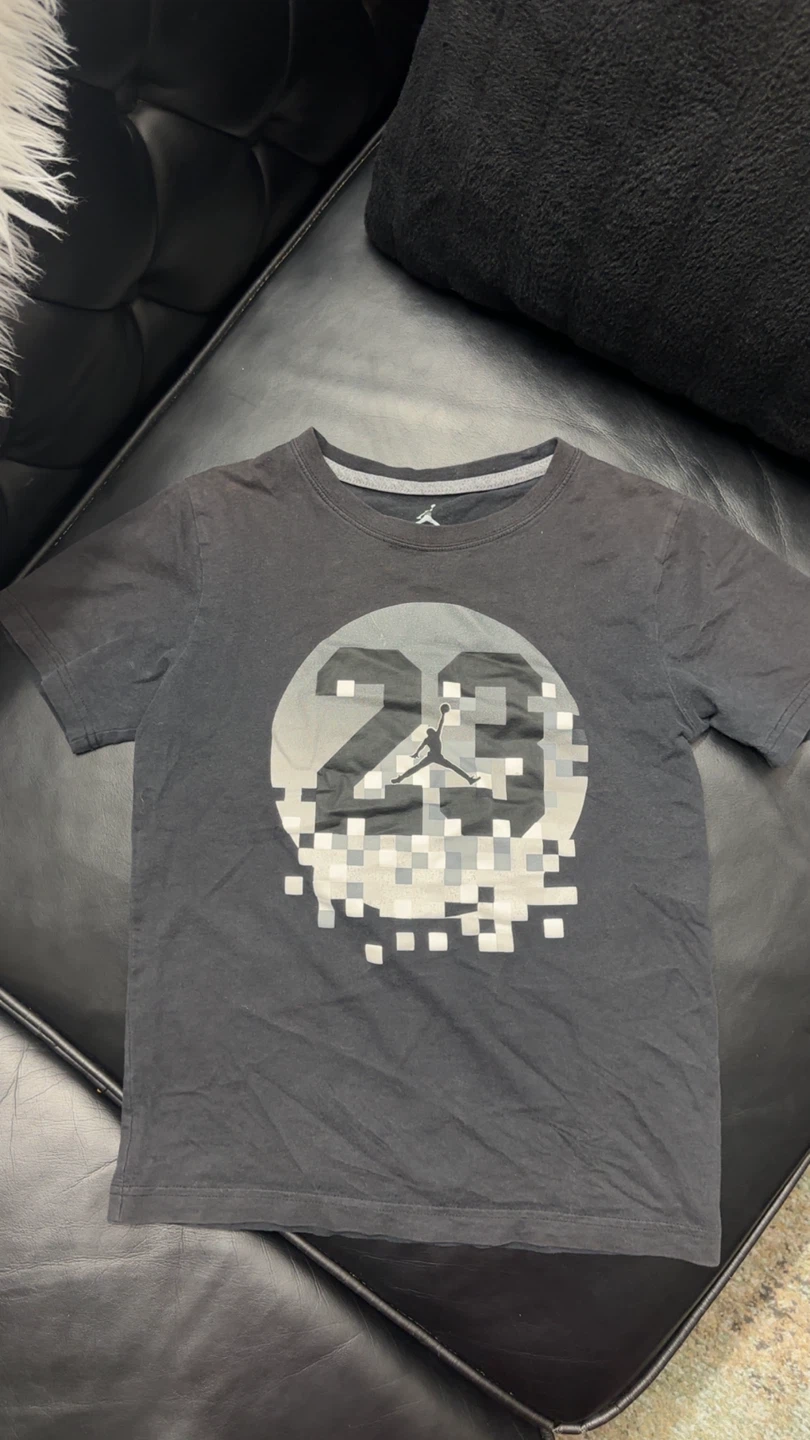 Kids T-shirts and Hoodie Bundle - photo 2