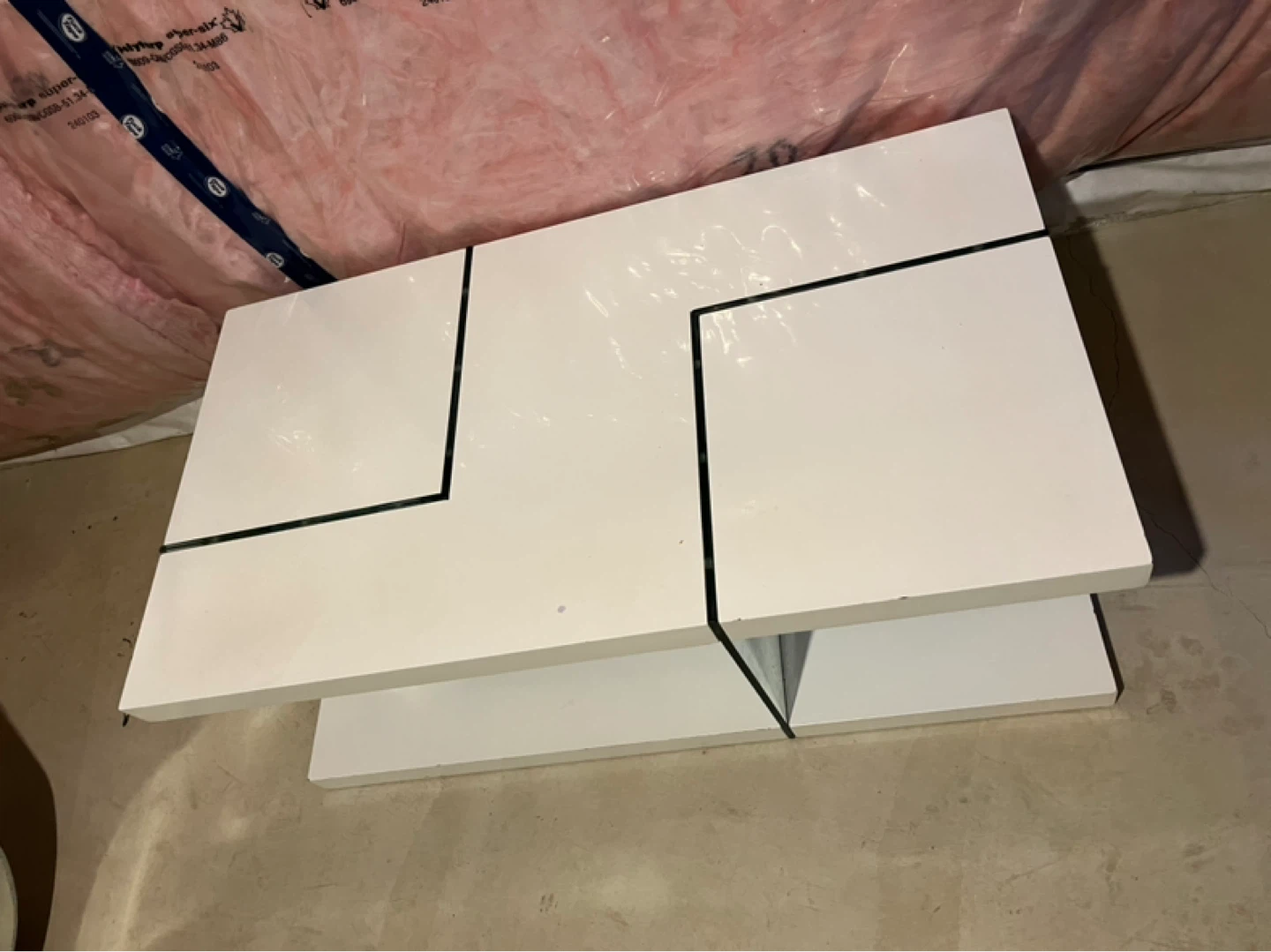 White Coffee Table with Glass Legs - photo 2