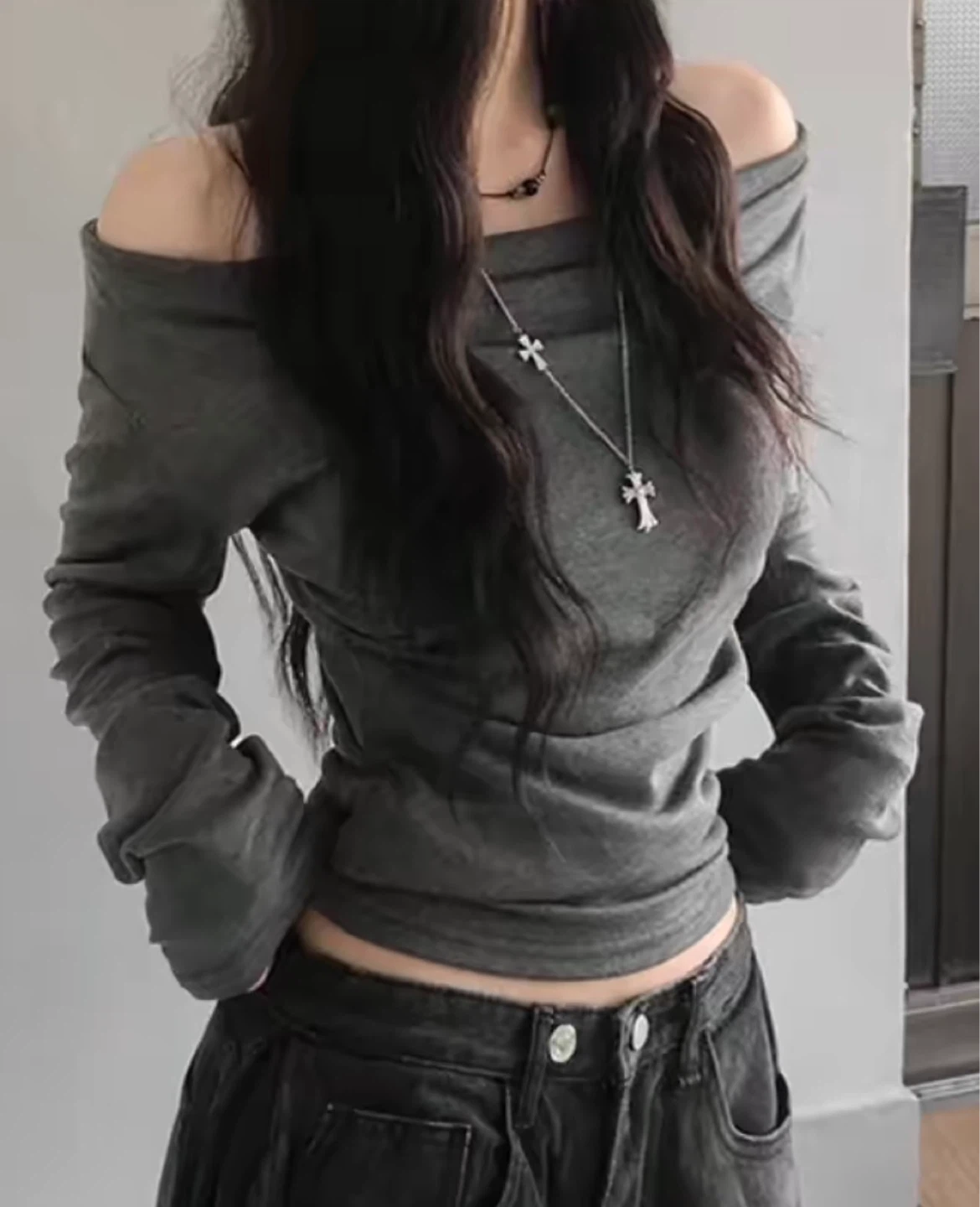 BRAND NEW (XS) - Korean Style Grey Off-Shoulder Top - photo 2