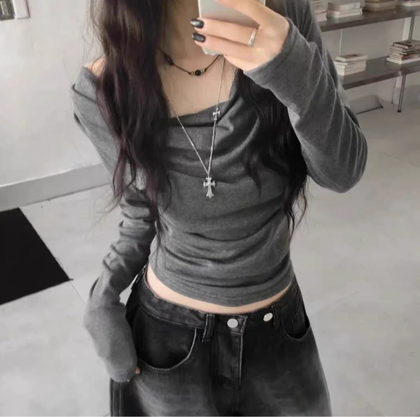 BRAND NEW (XS) - Korean Style Grey Off-Shoulder Top - photo 3