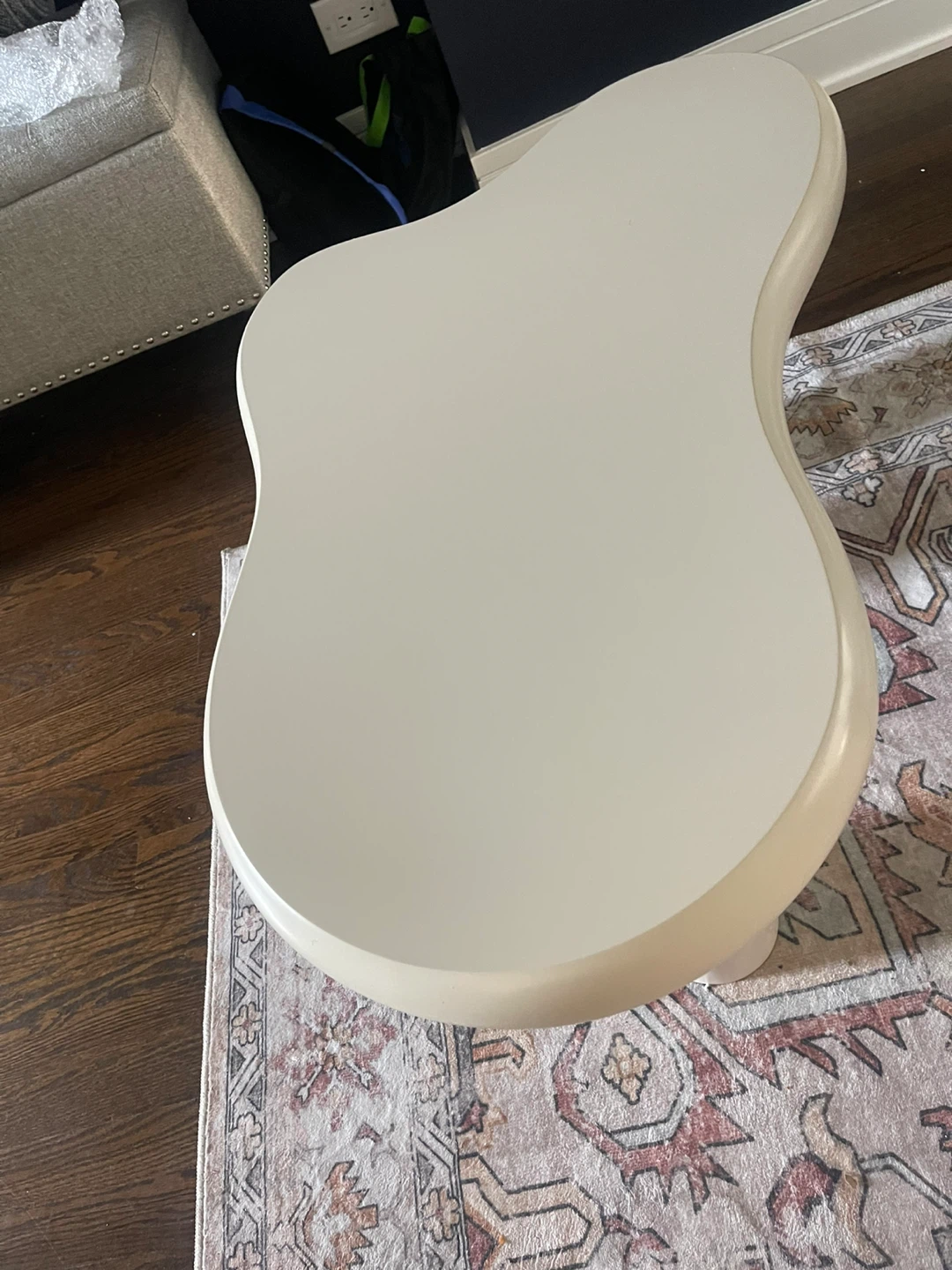 White/cream cloud Coffee Table New in box - photo 2
