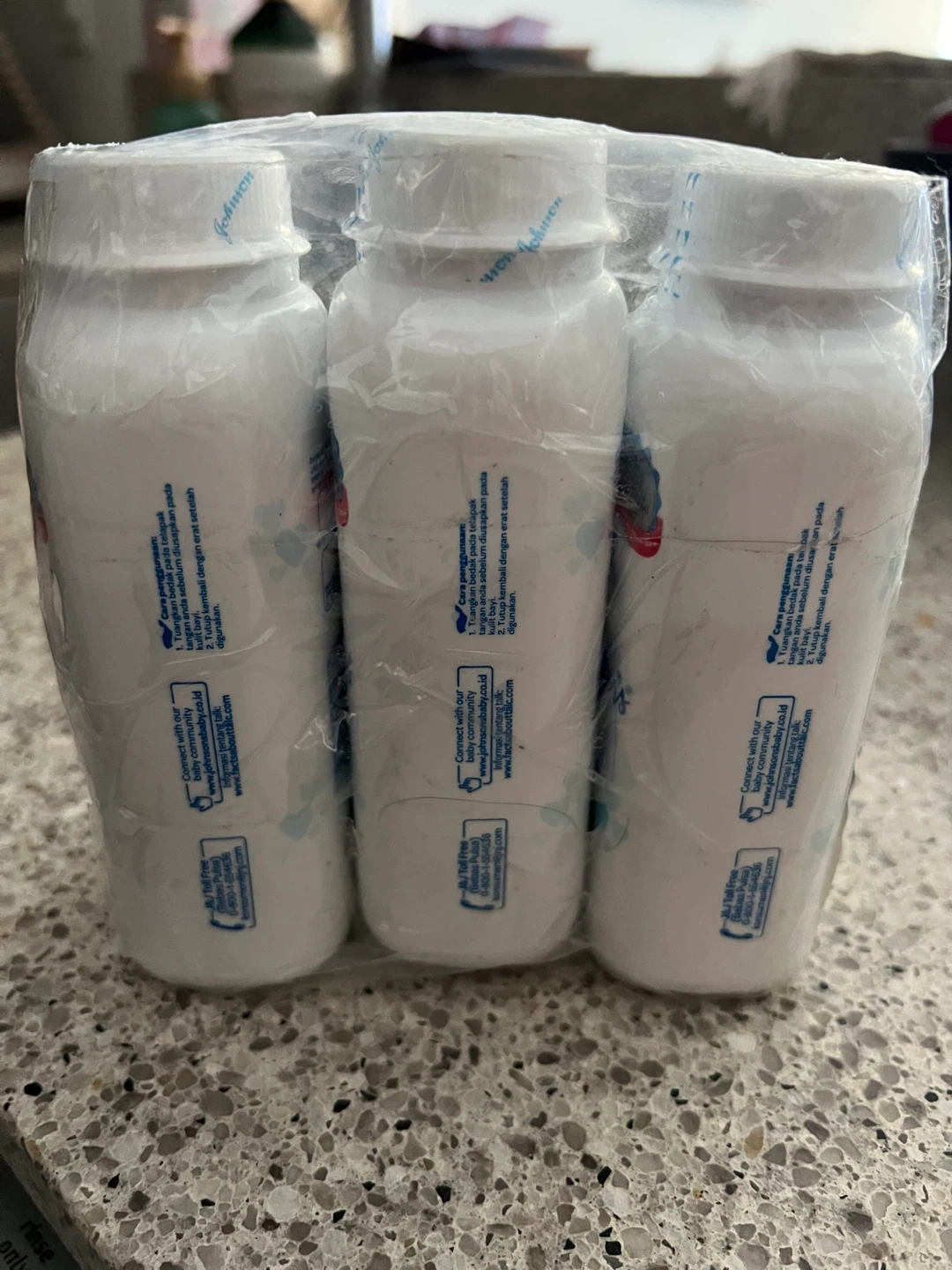 Johnson's Baby Powder 3-Pack - photo 2