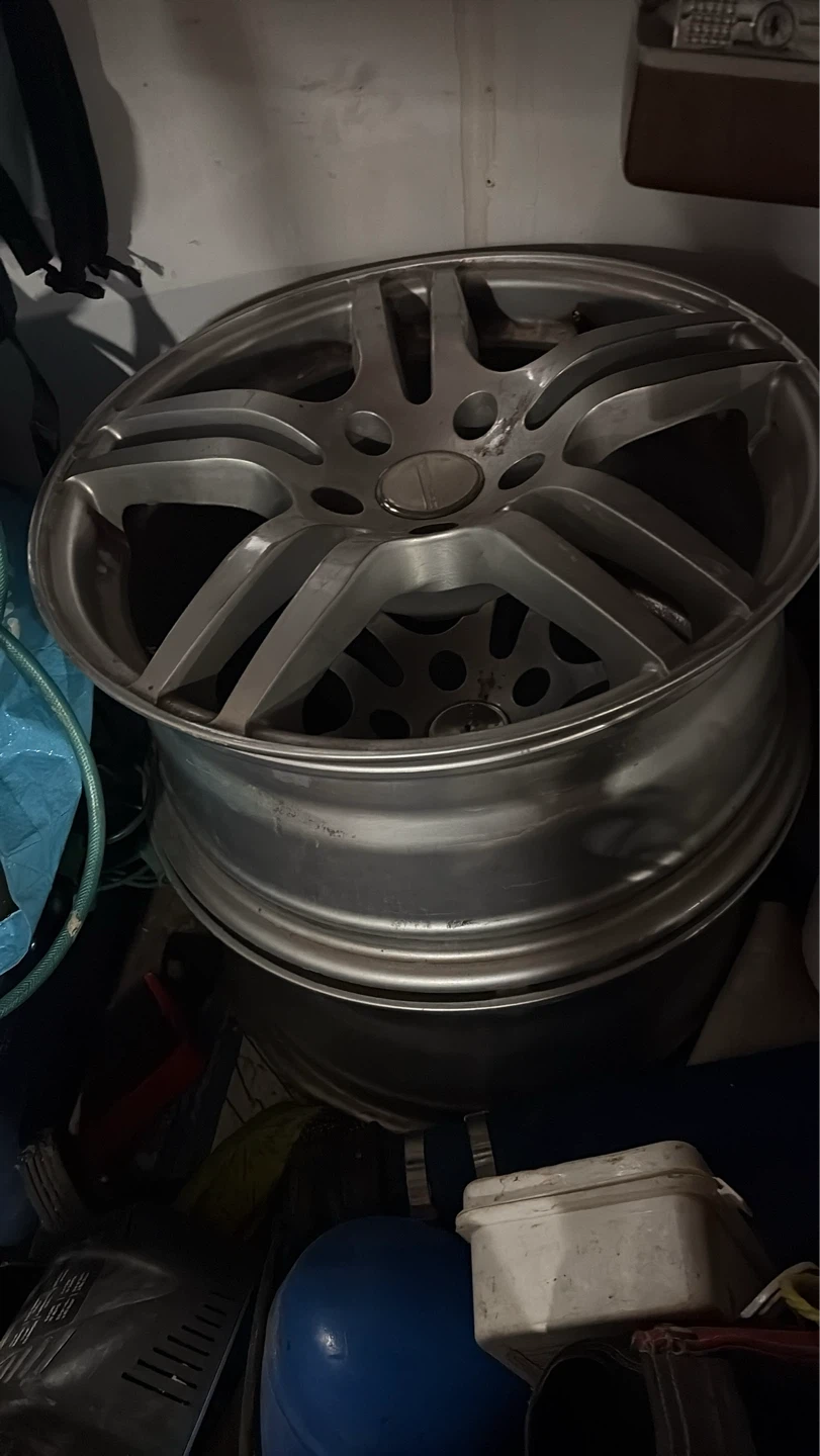 17x7 1/2 J Alloy Wheels