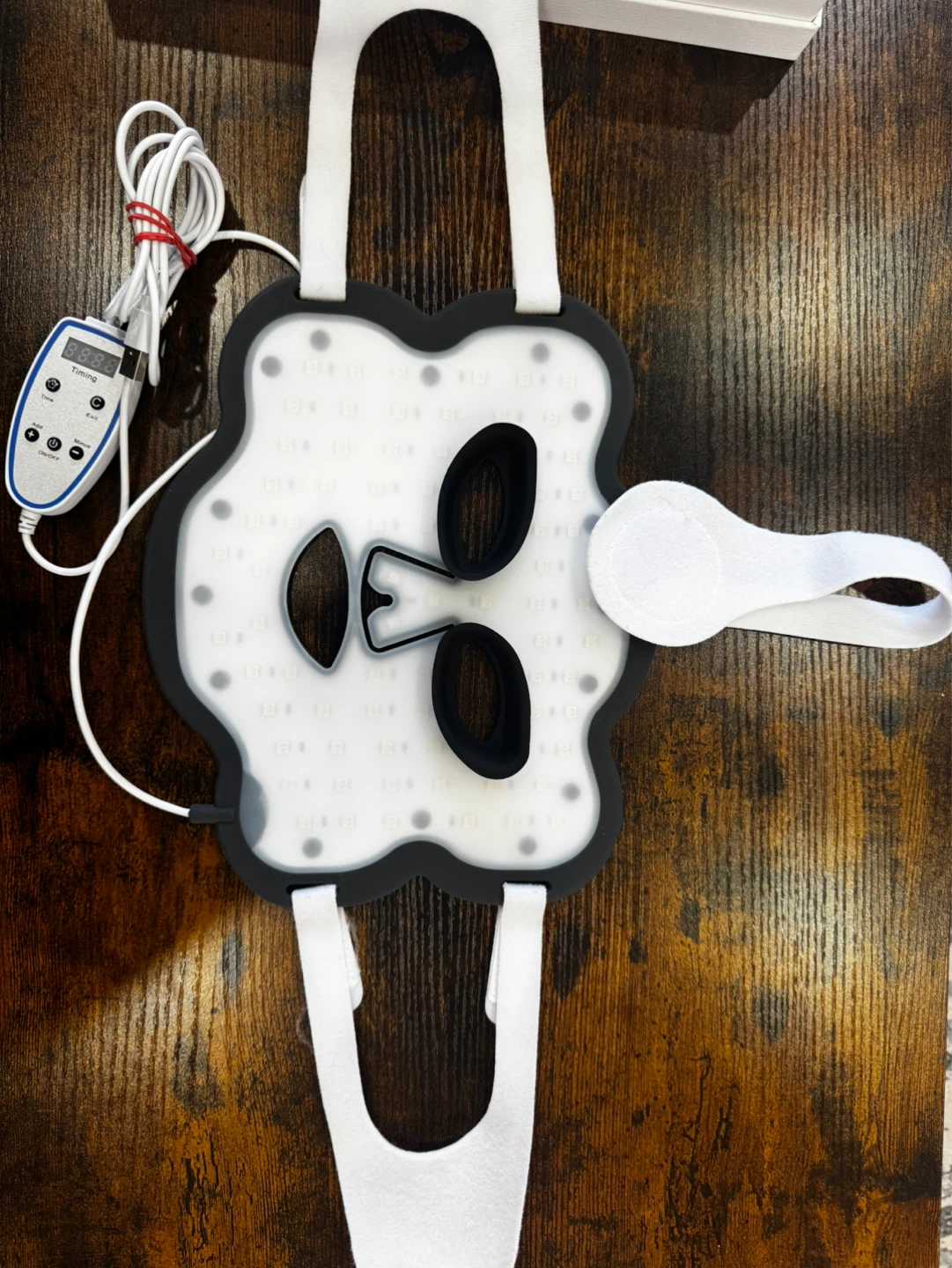 Huttoerak LED Face Mask - photo 3
