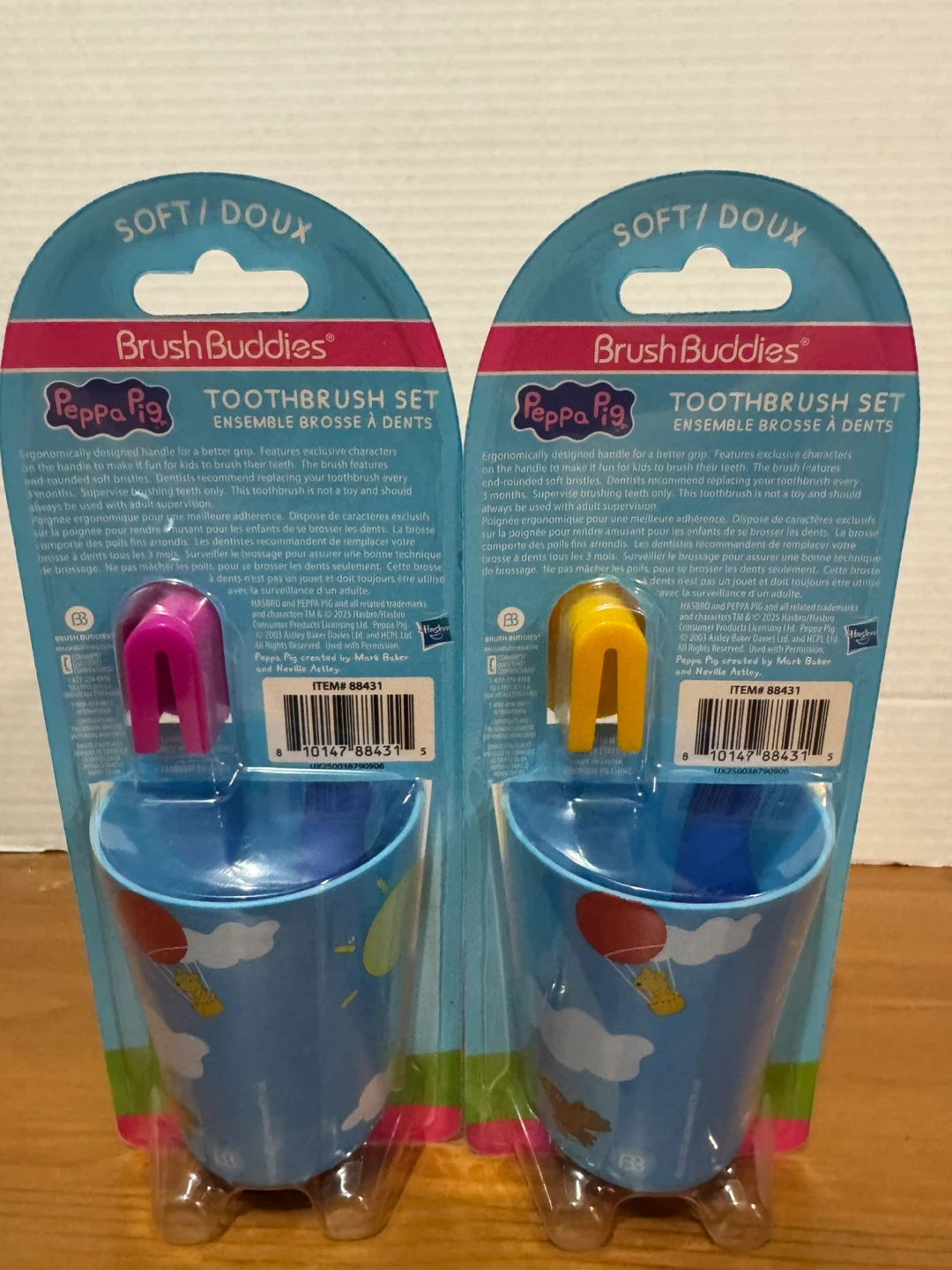 Peppa Pig Toothbrush Set with Rinsing Cup - 2 Pack - photo 2