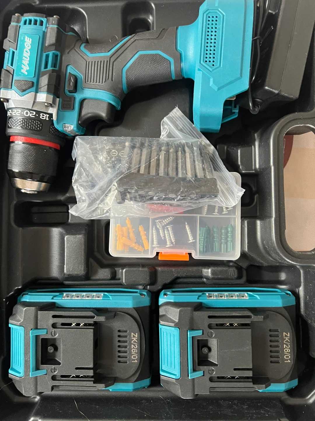 21V Cordless Drill/Driver with Accessories