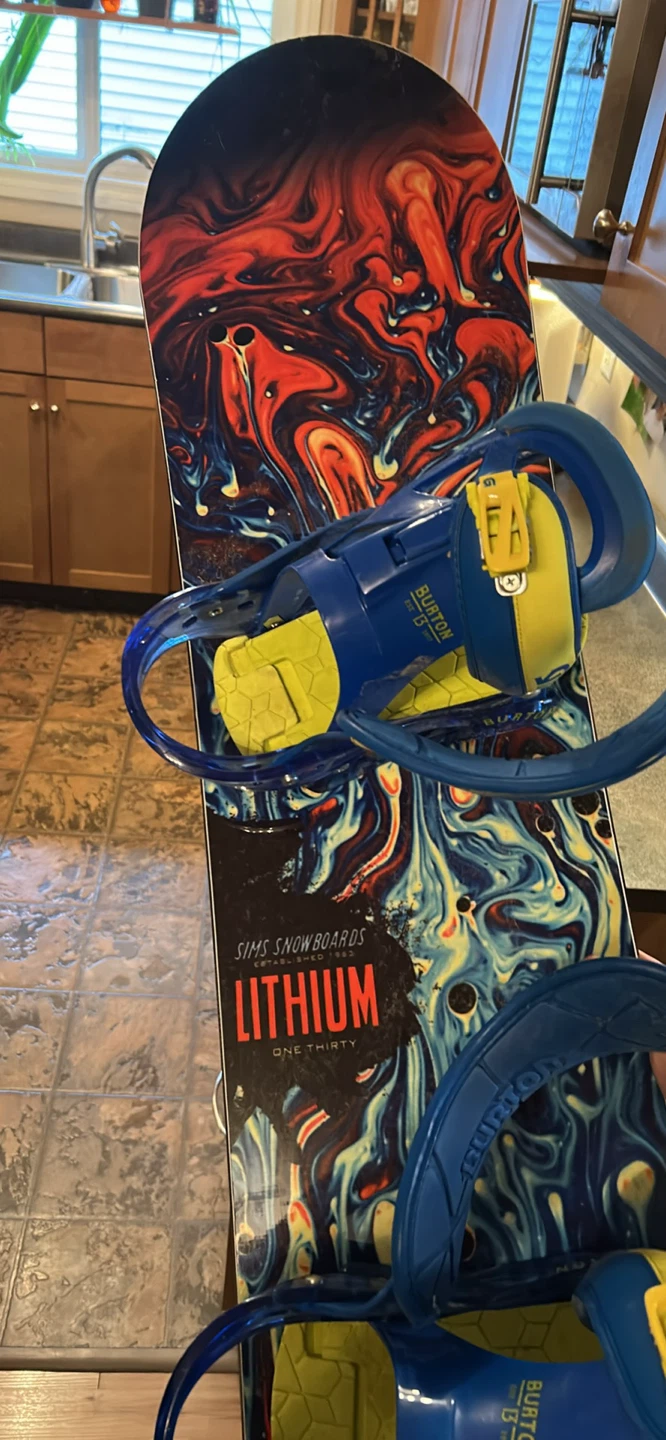 Sims Lithium Snowboard with Burton Bindings - photo 2