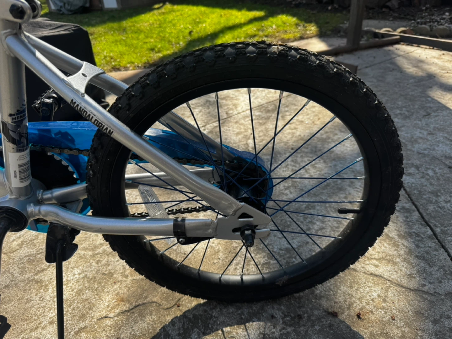 Star Wars The Mandalorian Kids' Bike, 18-in - photo 3