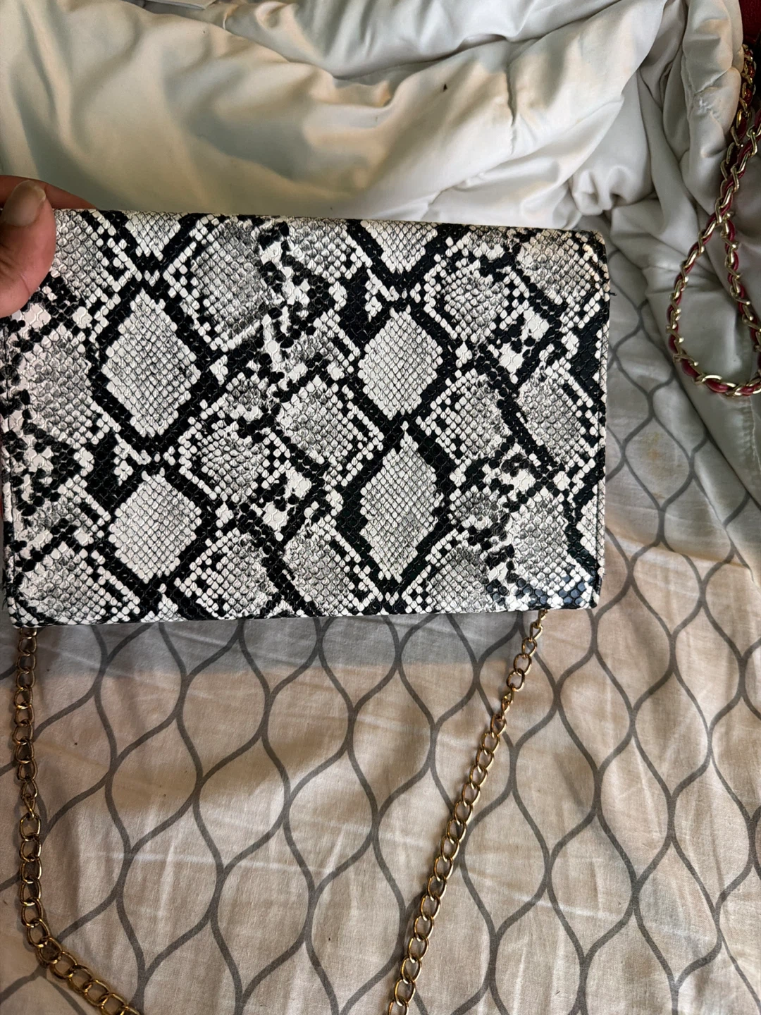 Women's Clutch Wallet with Chain Strap - Snake Print - photo 3