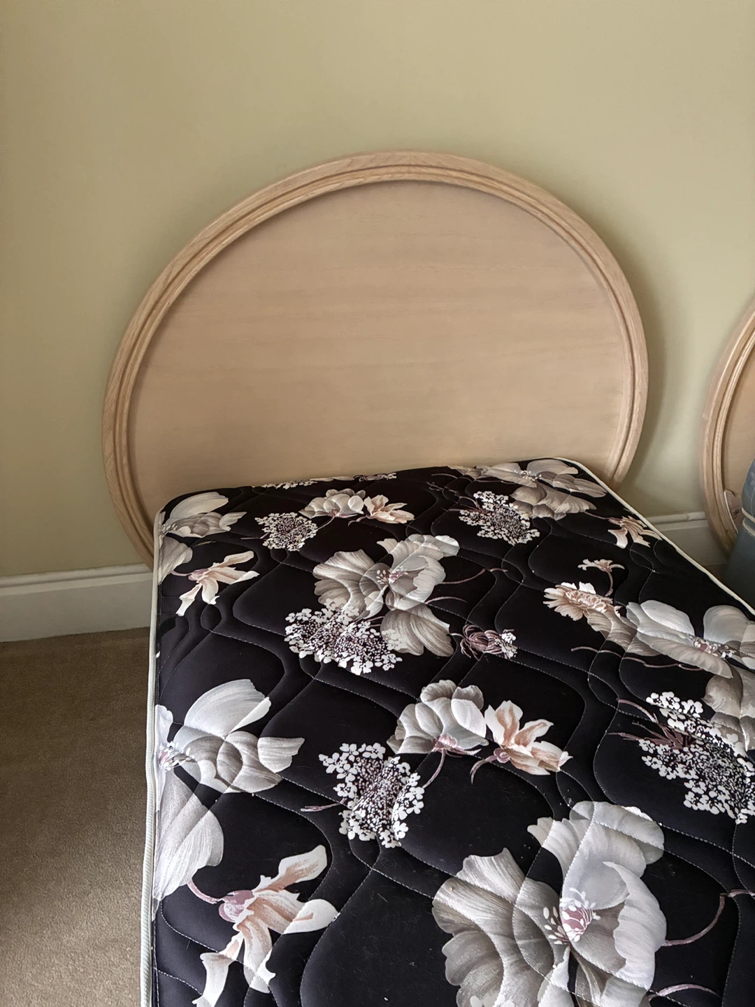 Retro 1980s Dresser with Mirror & twin head boards - photo 4
