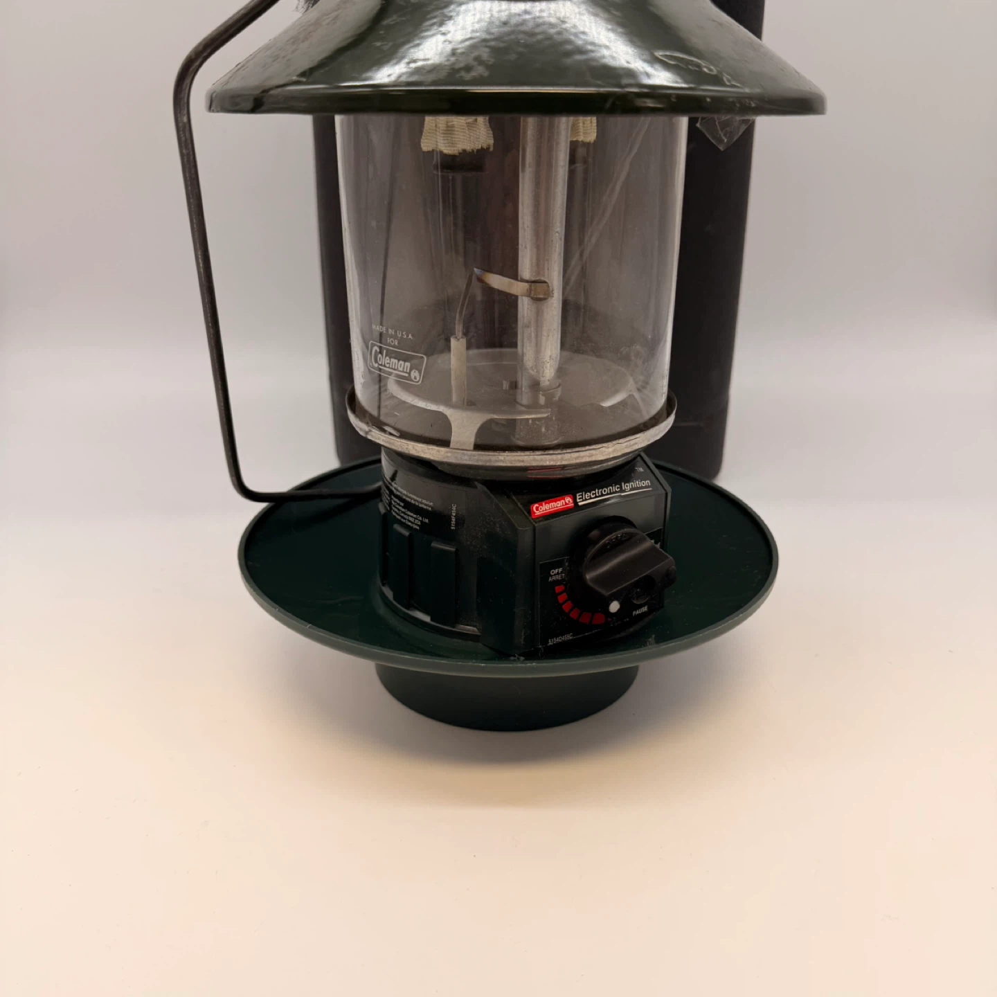 Coleman H-97 Lantern with Carrying Case - photo 2