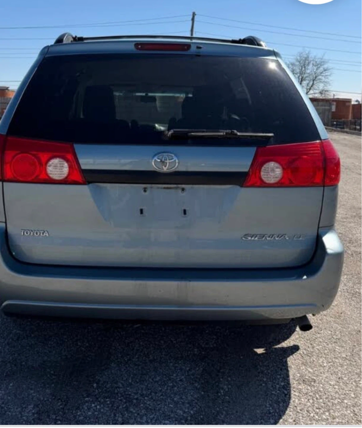 Toyota Sienna LE Minivan