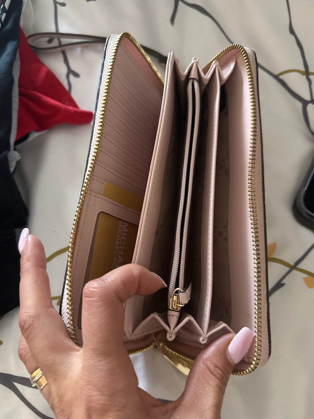 Michael Kors MK Signature Zip Around Wallet - photo 2