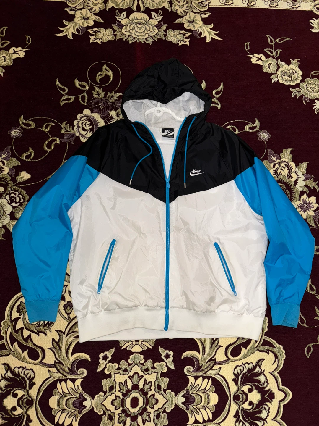 Nike Windrunner Jacket 🌱